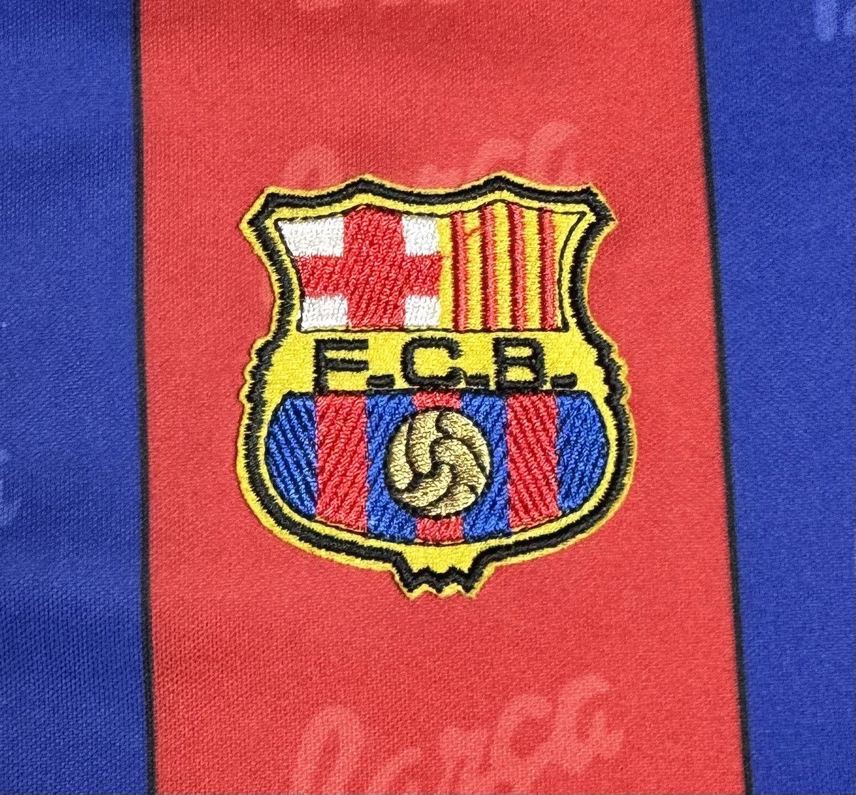 Other Barcelona 1995 1997 Home Football Shirt Soccer Jersey Size US XL / EU 56 / 4 - 8 Thumbnail
