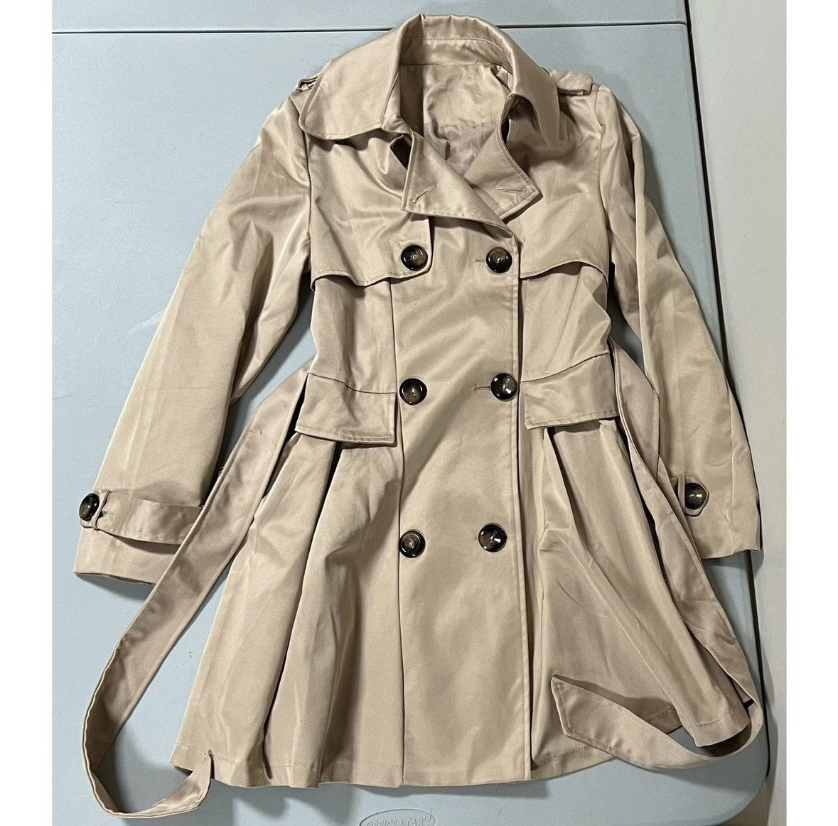 Japanese Brand Beige Belted Pleated Trench Coat Jacket Outerwear Size S 🧥✨ Size S / US 4 / IT 40 - 4 Thumbnail