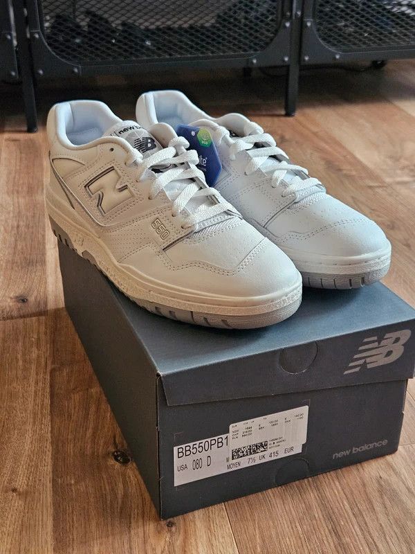 New Balance New Balance 550 41.5 Size US 8 / EU 41 - 3 Thumbnail