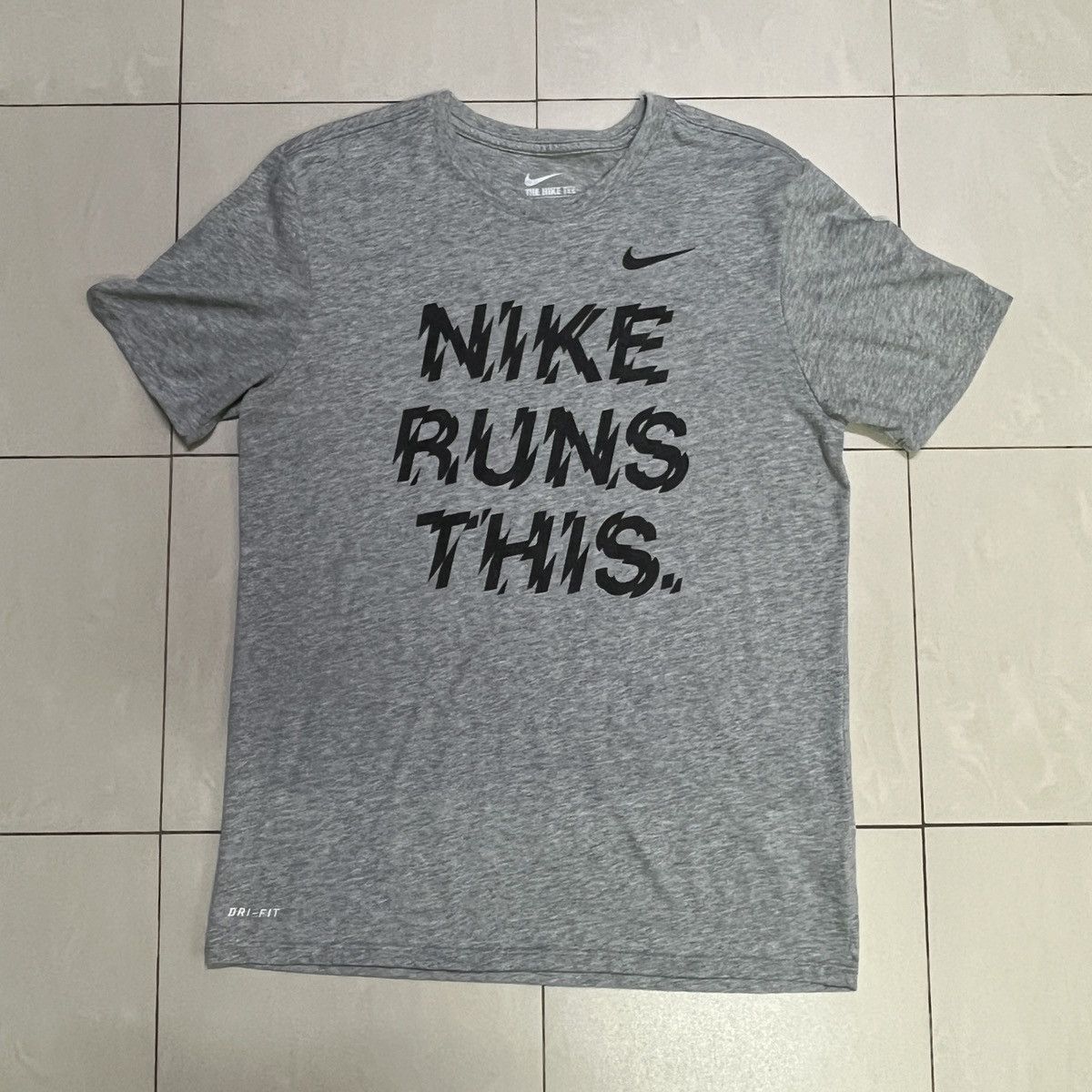 Nike Nike Run Dri Fit T Shirt Size US S / EU 44-46 / 1 - 1 Thumbnail