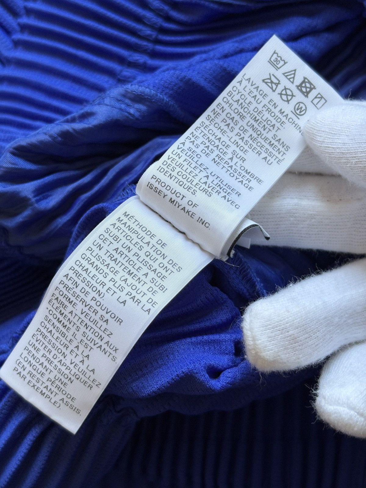 Homme Plisse Issey Miyake Homme Issey Miyake Blue Pleated Plisse Trouser Size US 32 / EU 48 - 9 Thumbnail