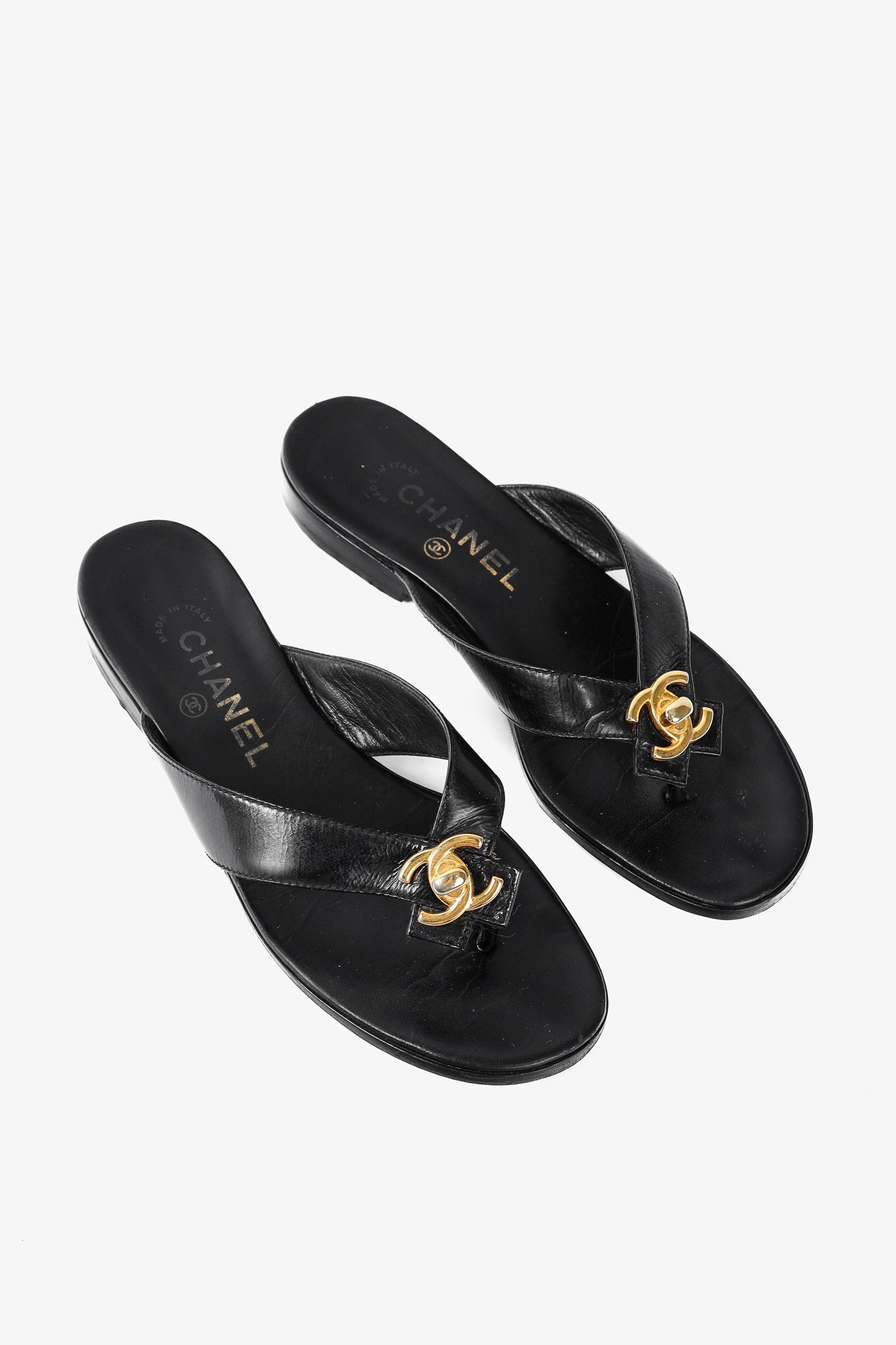 Chanel Chanel 96P Black Leather CC-Turnlock Flip Flips Size US 7.5 / IT 37.5 - 1 Thumbnail