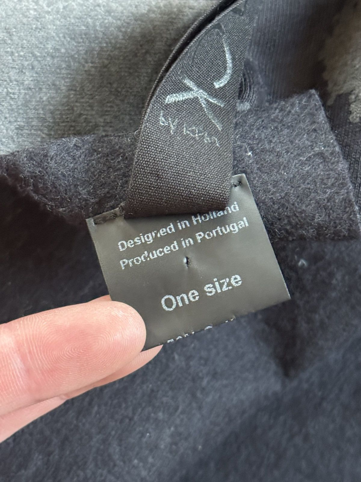 Other Black by kenm avantgarde oversized scarf 🧣 long scarves Size ONE SIZE - 5 Thumbnail