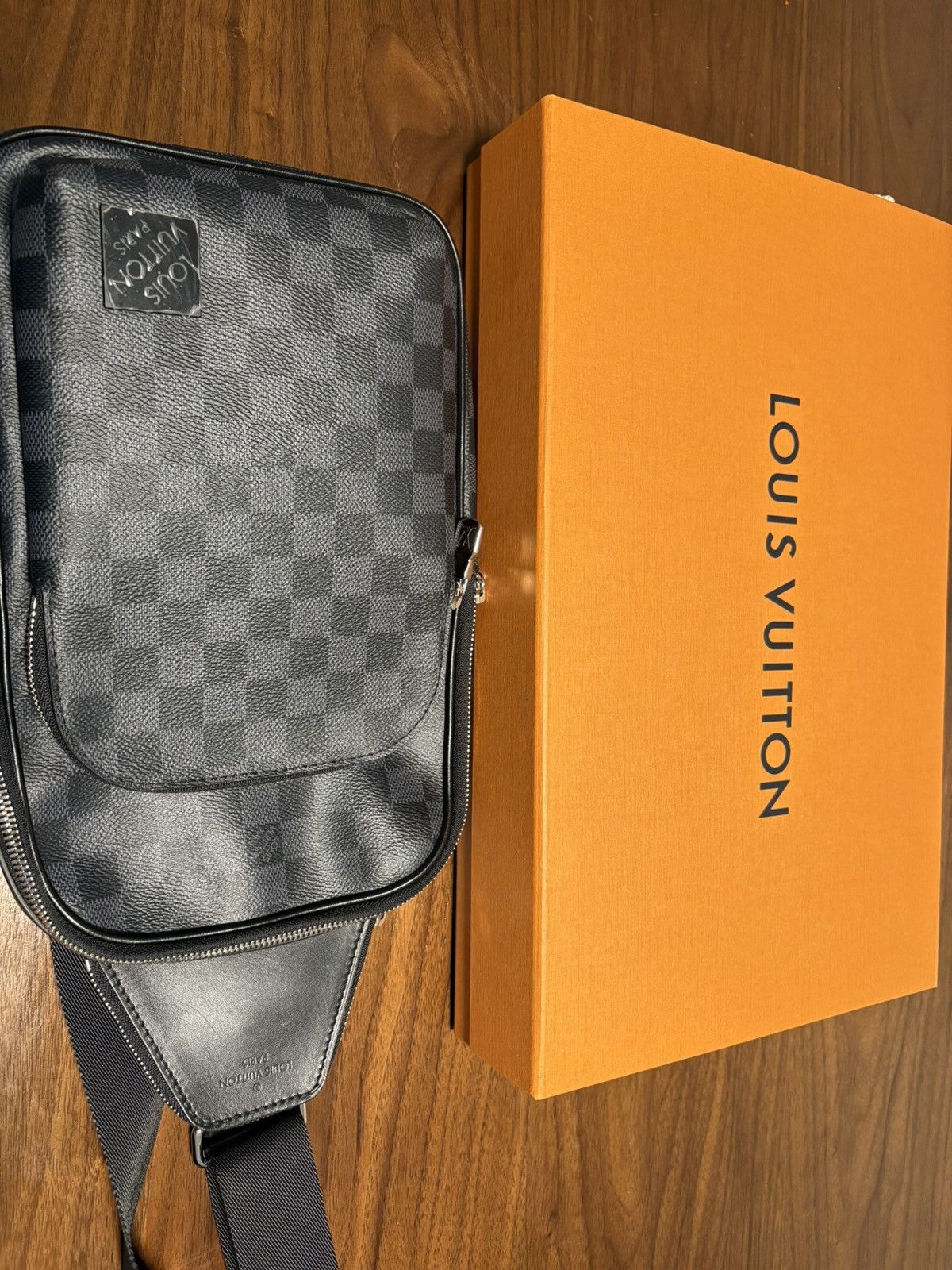 Louis Vuitton Louis Vuitton Avenue Sling Bag Size ONE SIZE - 1 Thumbnail