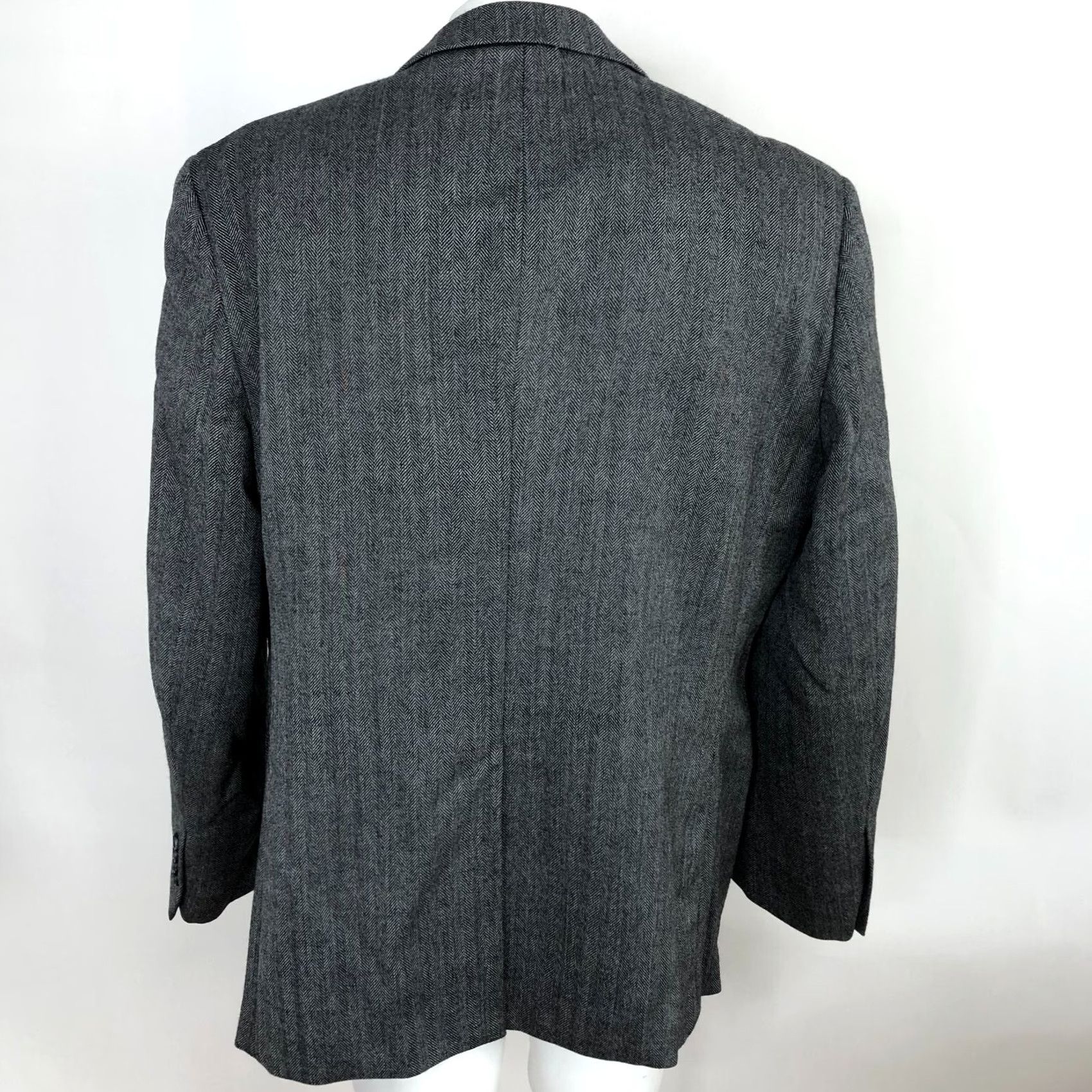 Joseph Joseph & Feiss Gold Luxury Wool Classic Fit 44 R Wool Sport Coat Herringbone Jacket Mens Regular Notch Lapel Four-Button Vintage No Size US S / EU 44-46 / 1 - 4 Thumbnail