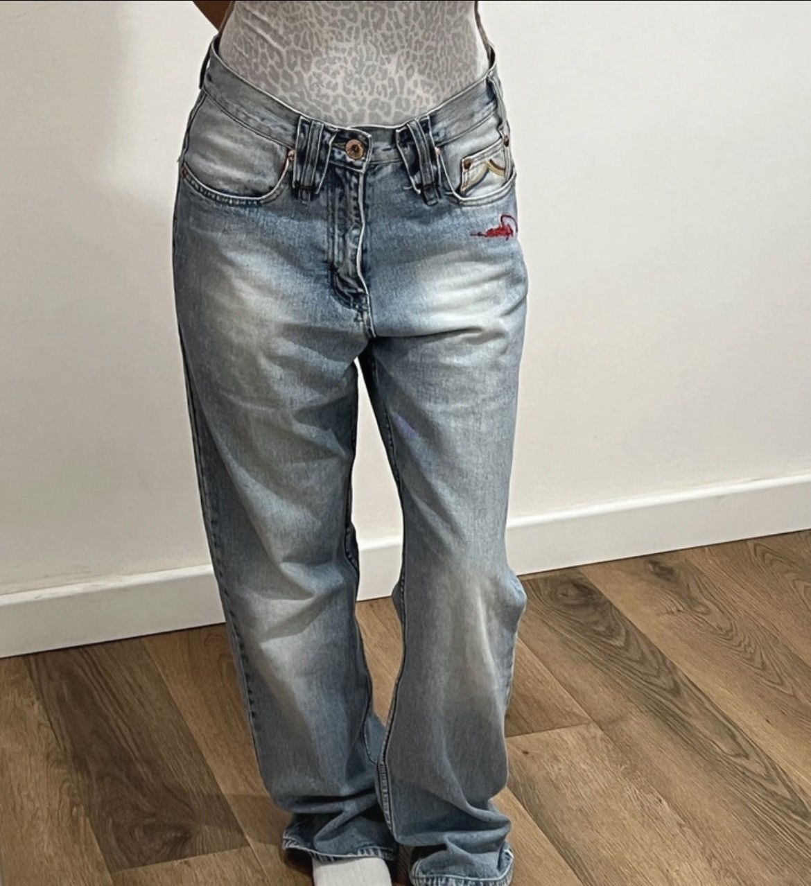 Vintage Medium-rised straight jeans Size 28" / US 6 / IT 42 - 4 Thumbnail