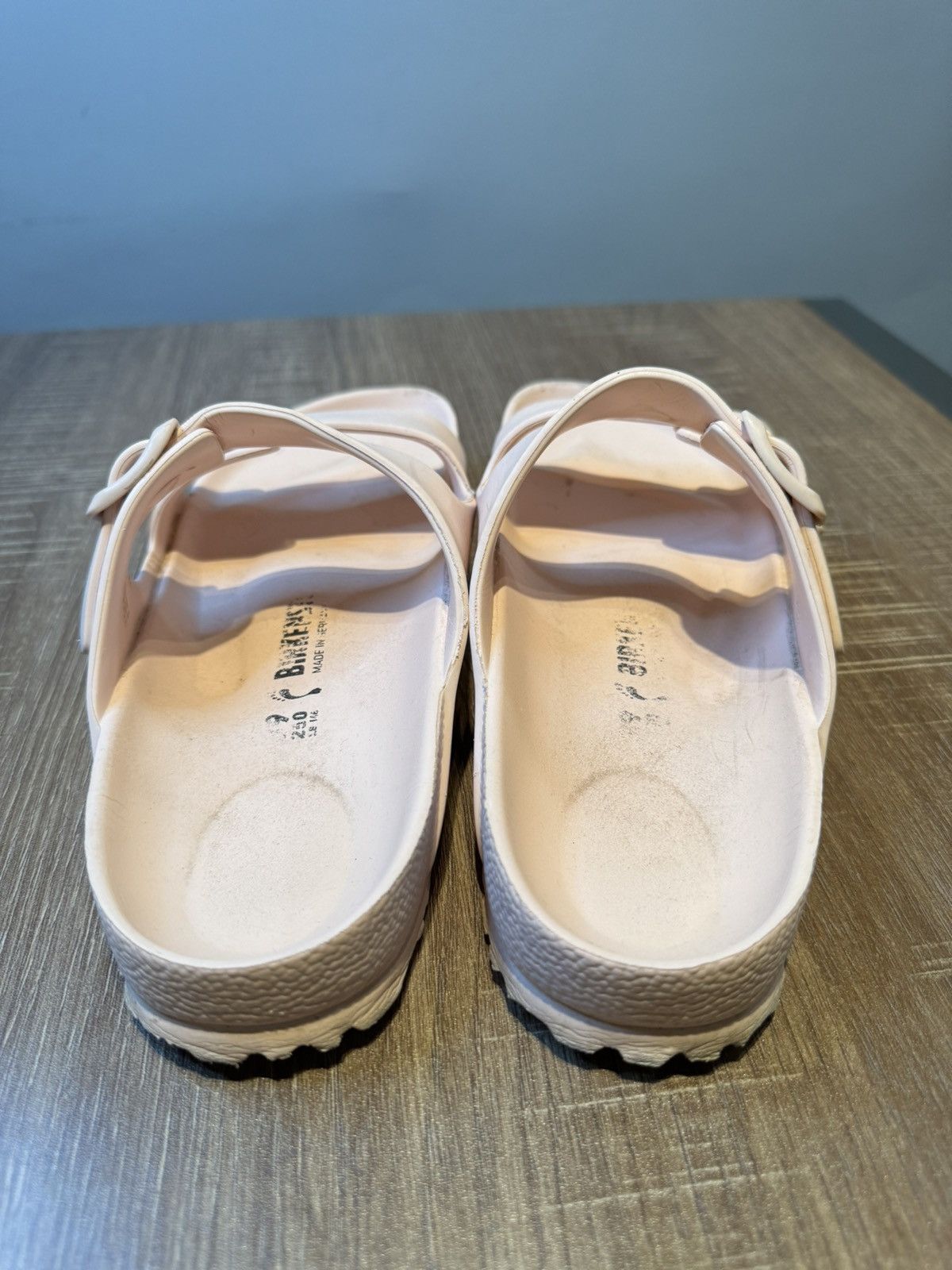 Birkenstock Birkenstock Sandals EVA Arizona Rose Reptile Women’s Size 8 Size US 8 / IT 38 - 4 Thumbnail