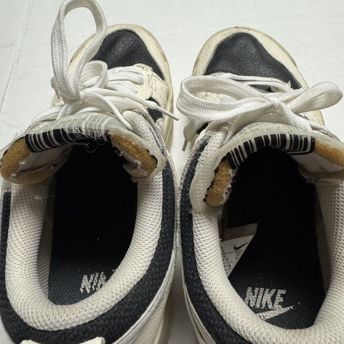 Nike Nike (DD6620-001) Dunk Disrupt Low Ivory, Black, White Size US 8.5 / EU 41-42 - 8 Thumbnail
