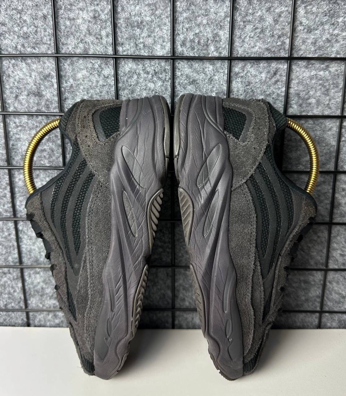 Adidas × Kanye West Adidas Yezzy Boost 700 V2 Vanta size us 3 Size US 5 / IT 35 - 5 Thumbnail