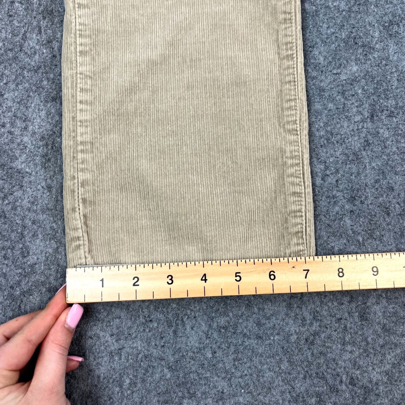 Levi's VINTAGE Levi's Jeans Womens Corduroy Straight 26 30 UK 6 High Waist Italian 90s Beige Cotton 5-Pocket Mens Womens 90s Size 26" / US 2 / IT 38 - 3 Thumbnail