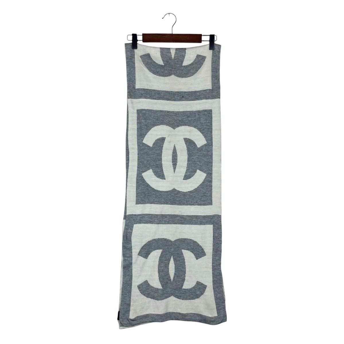 Chanel × Vintage Vintage Chanel CC Logo All Over Print Scarf Muffler Size ONE SIZE - 8 Thumbnail