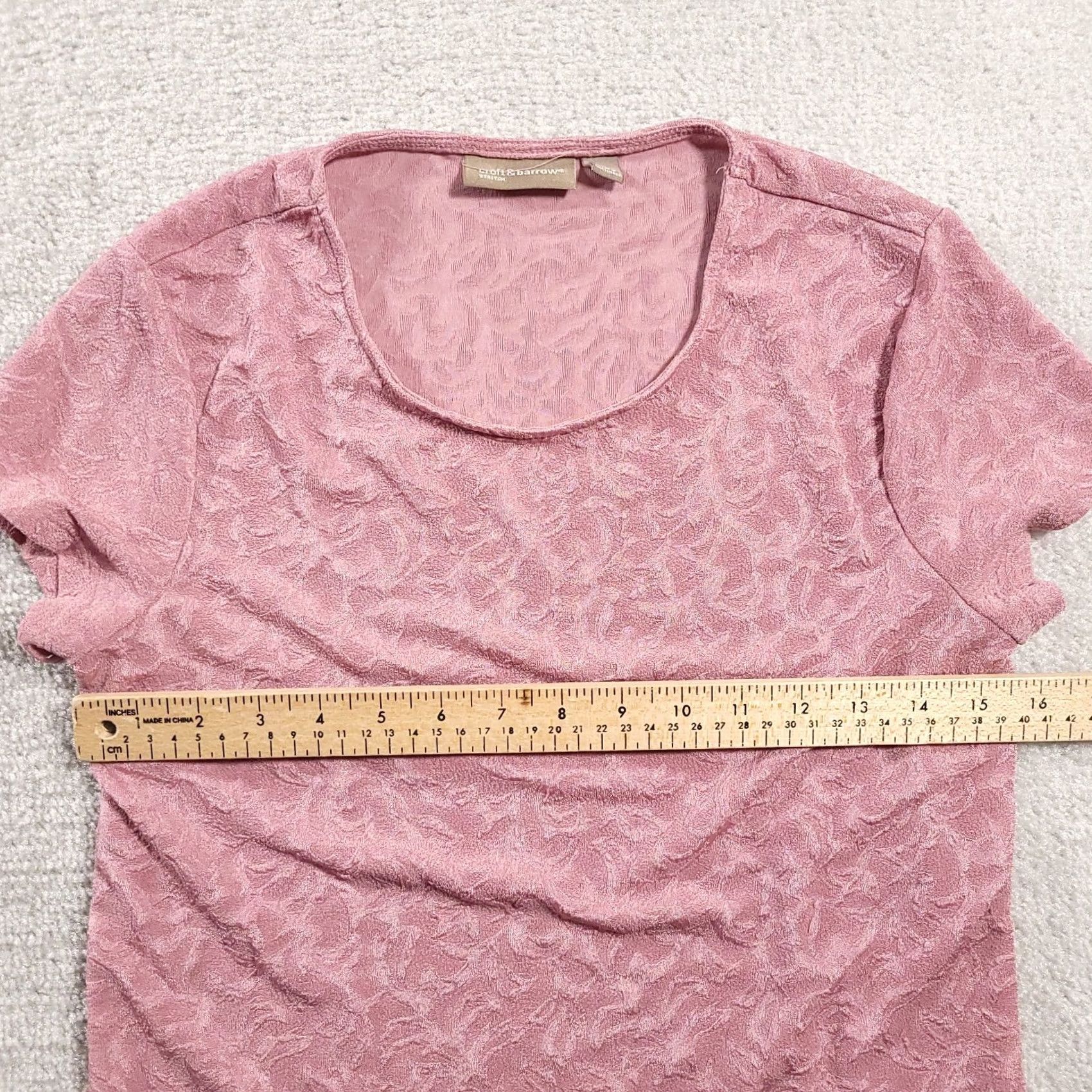 Croft & Barrow Croft & Barrow Womens Short Sleeve Stretch Pullover Shirt Size S Floral Pink Size S / US 4 / IT 40 - 3 Thumbnail