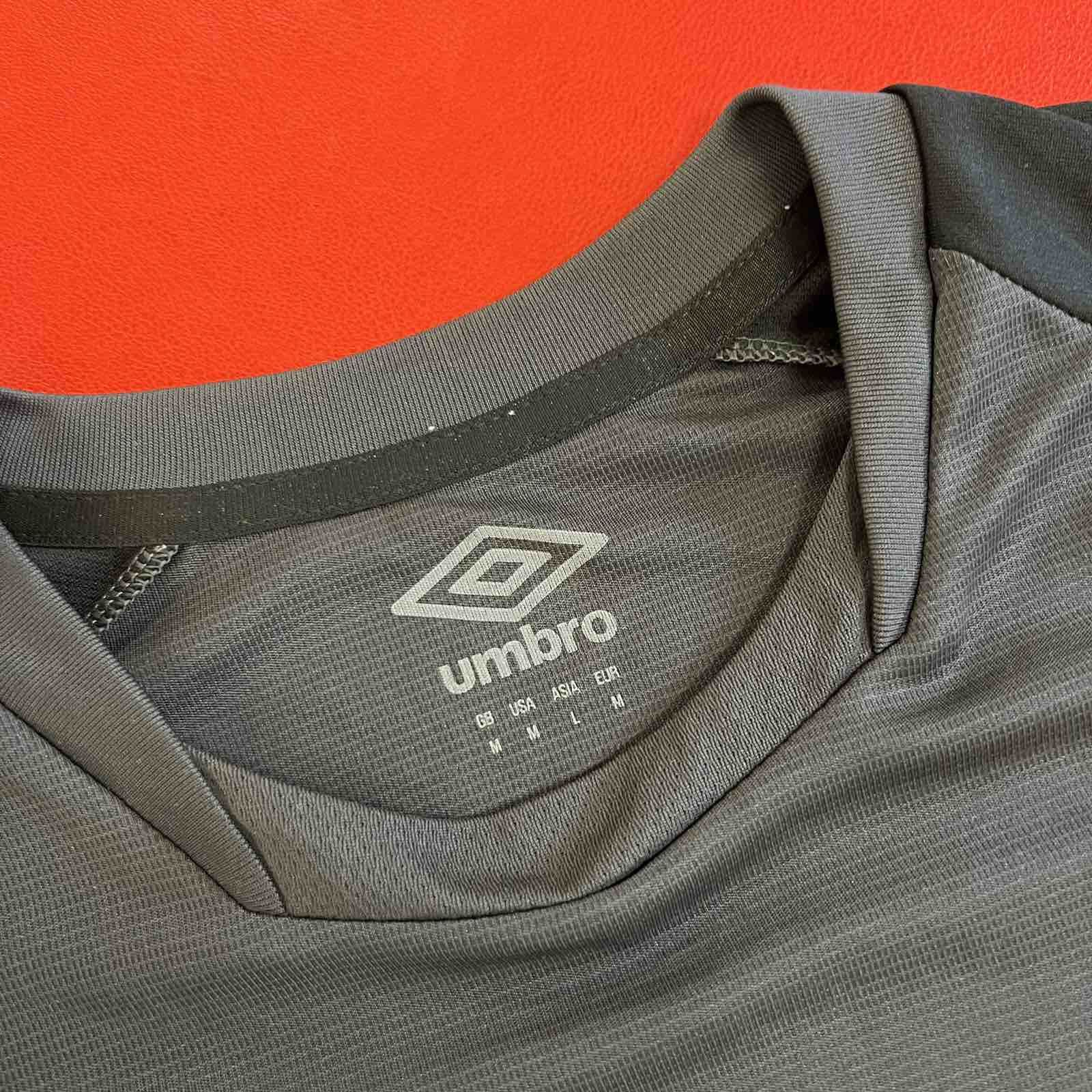 Umbro Vintage Umbro Everton Soccer Jersey Sz m Size US M / EU 48-50 / 2 - 5 Thumbnail