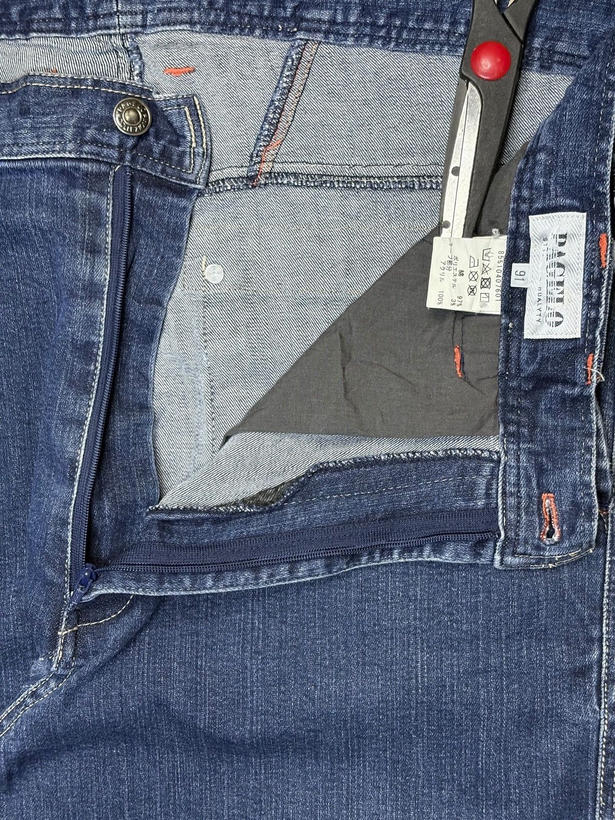 Japanese Brand Vintage Japanese Brand Blue Wash Embroidered Loose Jeans Size US 35 - 9 Thumbnail