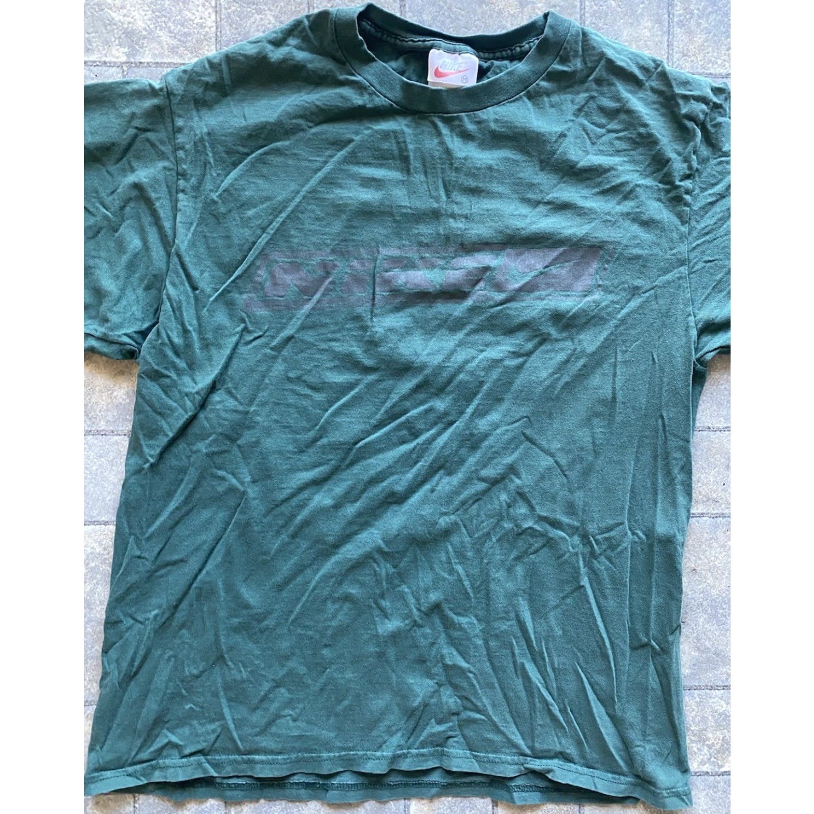 Nike VINTAGE Nike Long Sleeve Shirt Green Men’s M Made In USA Mens M Green Long Sleeve Shirt Nike Size US M / EU 48-50 / 2 - 2 Thumbnail
