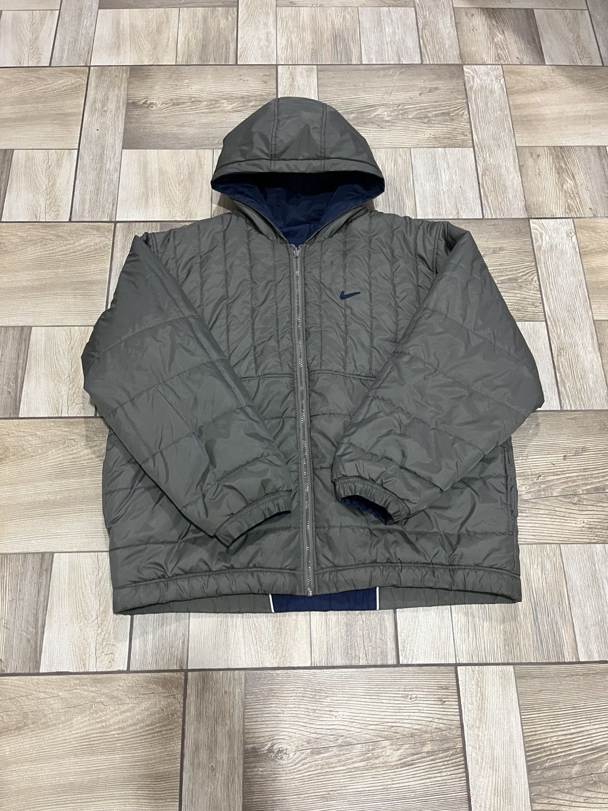 Nike The two jackets shown in the images are both from Nike Size US XXL / EU 58 / 5 - 2 Thumbnail