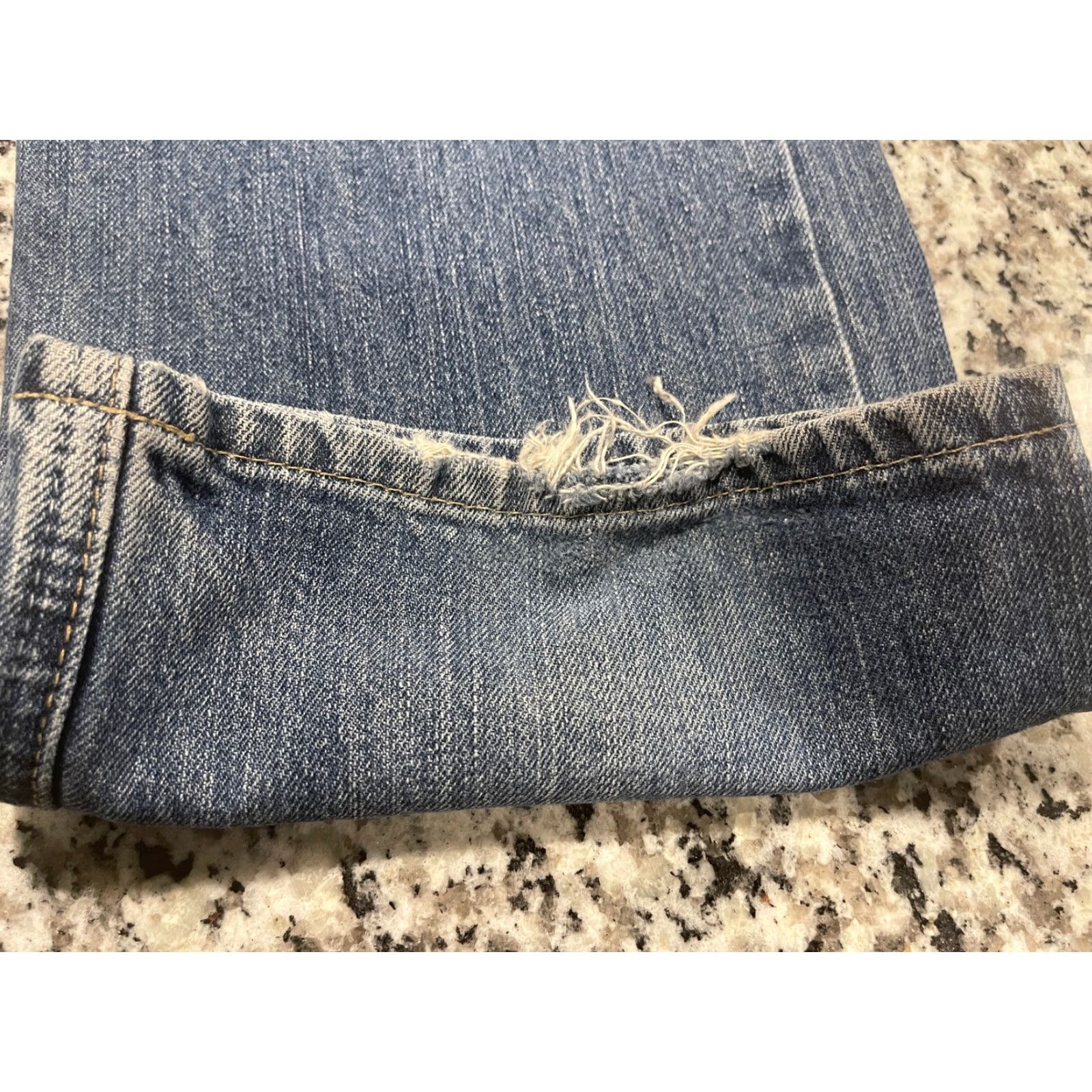 Ariat Ariat Jeans Mens 32 Blue Denim Relaxed Bootcut Cowboy Southwestern 5-Pocket Logo Button Zipper Regular fitting 35 Inseam Jeans Mens Size US 32 / EU 48 - 2 Thumbnail