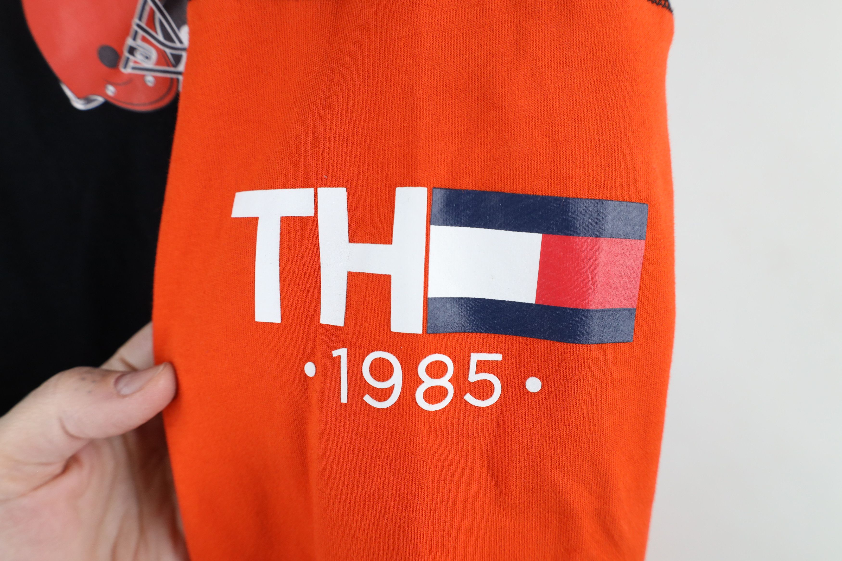 Tommy Hilfiger × Vintage Tommy Hilfiger x NFL Cleveland Browns Football Zip Hoodie Size L / US 10 / IT 46 - 4 Thumbnail