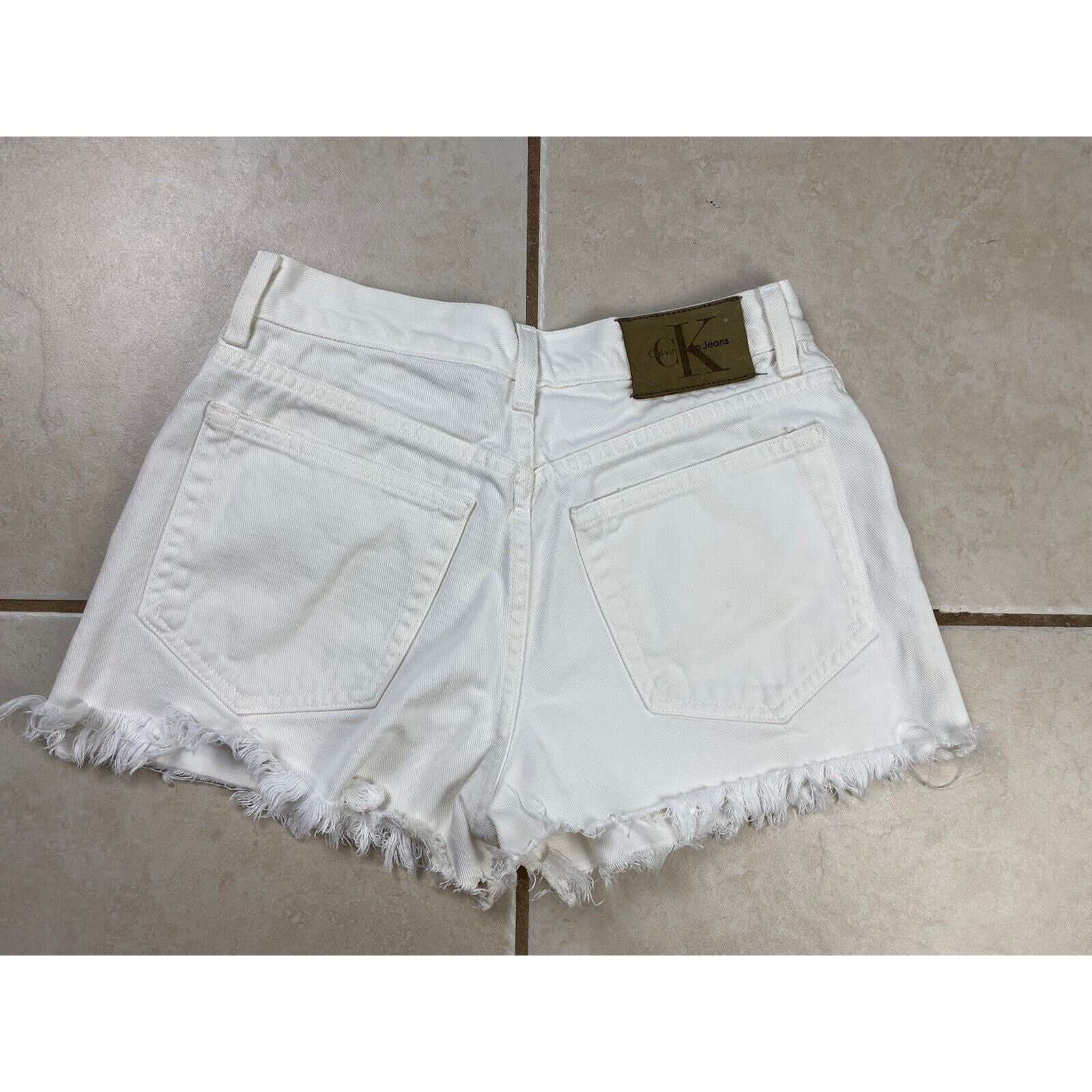 Calvin Klein Calvin Klein Jeans High Rise White Denim Shorts USA 90's Size 27" / US 4 / IT 40 - 5 Thumbnail