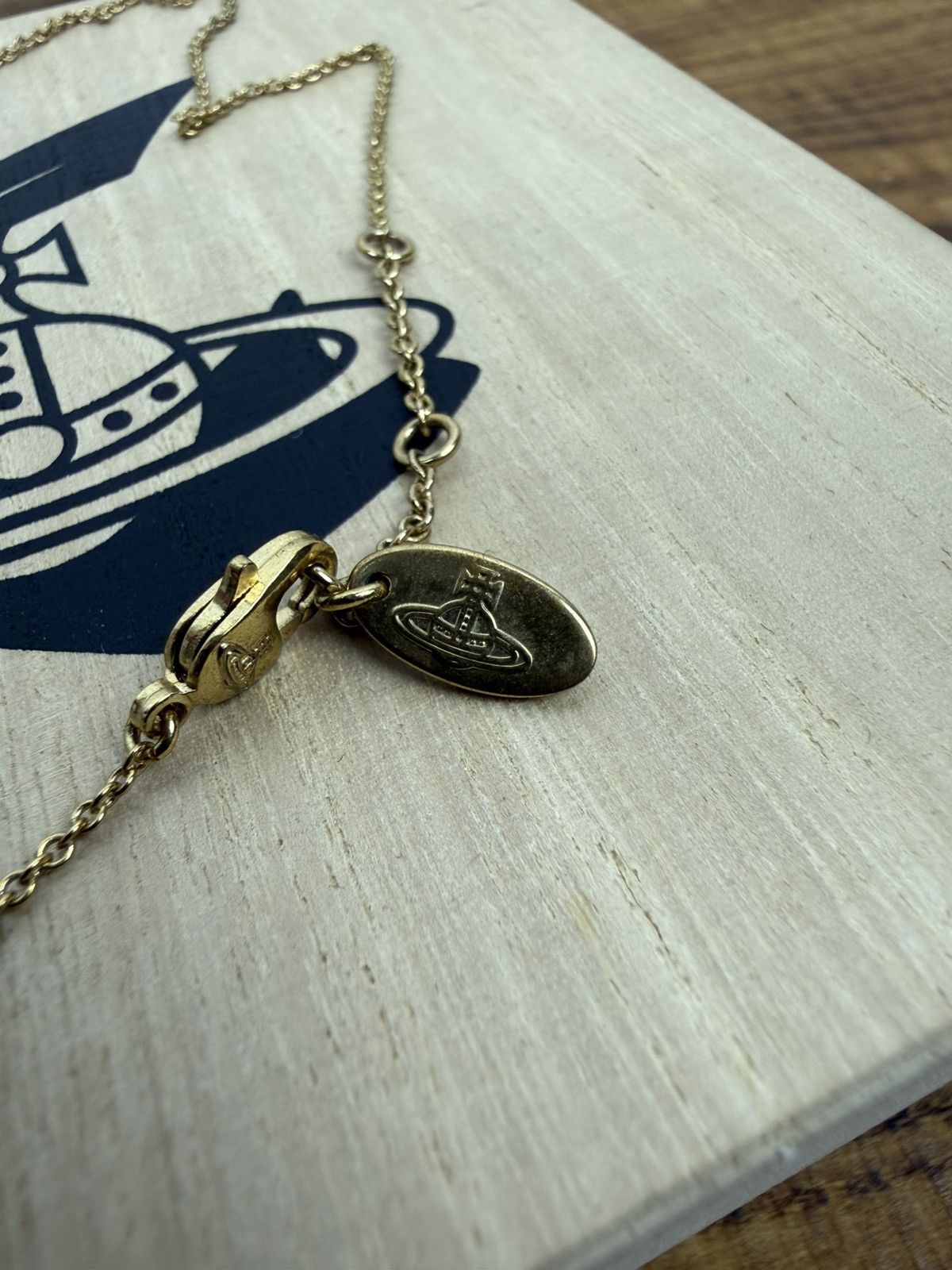 Vivienne Westwood Vivienne Westwood Reina Orb Pendant Necklace In Gold Size ONE SIZE - 6 Thumbnail