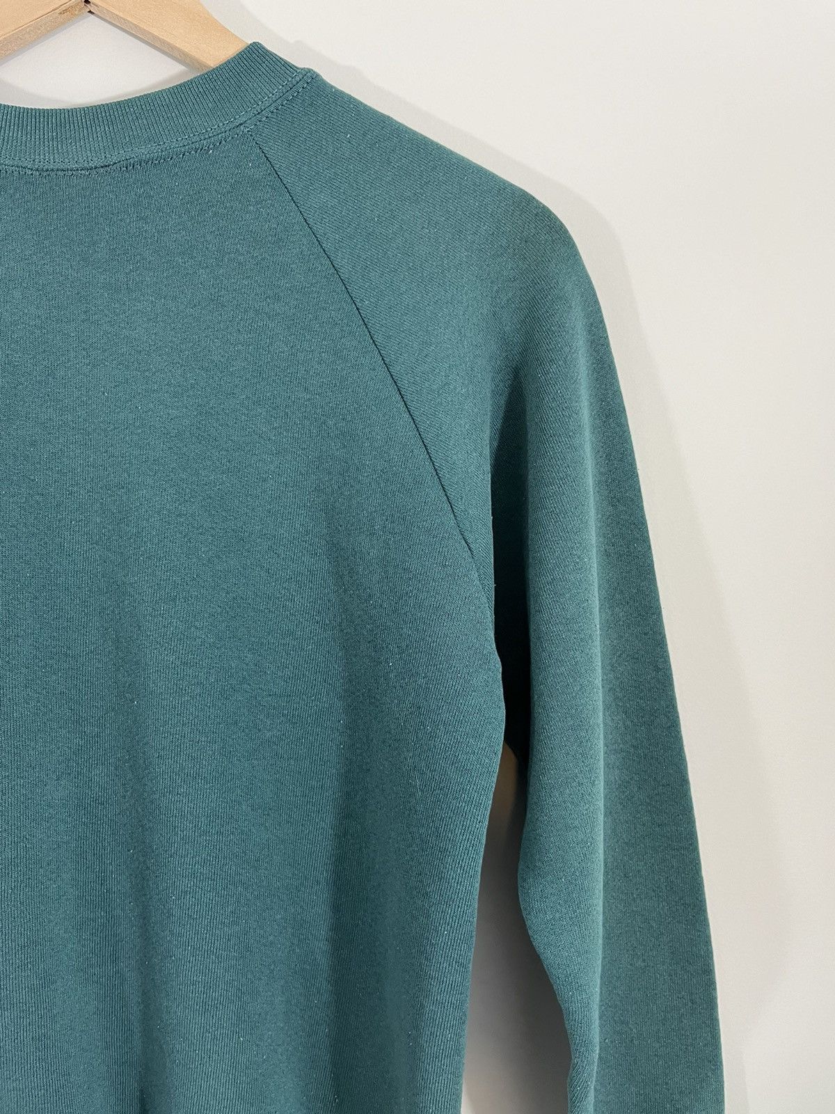 Vintage Retro Blank Faded Green Crewneck Size US S / EU 44-46 / 1 - 14 Thumbnail