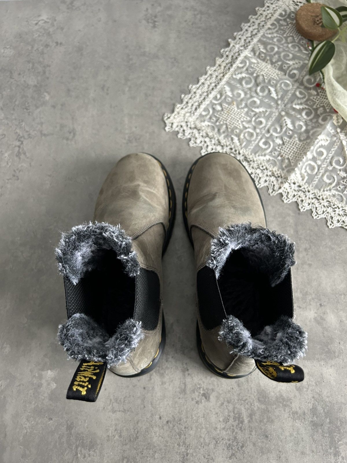 Dr. Martens × Vintage Dr. Martens 2976 Olive Suede Fur Lined Boots Leather Green Size US 9 / IT 39 - 6 Thumbnail