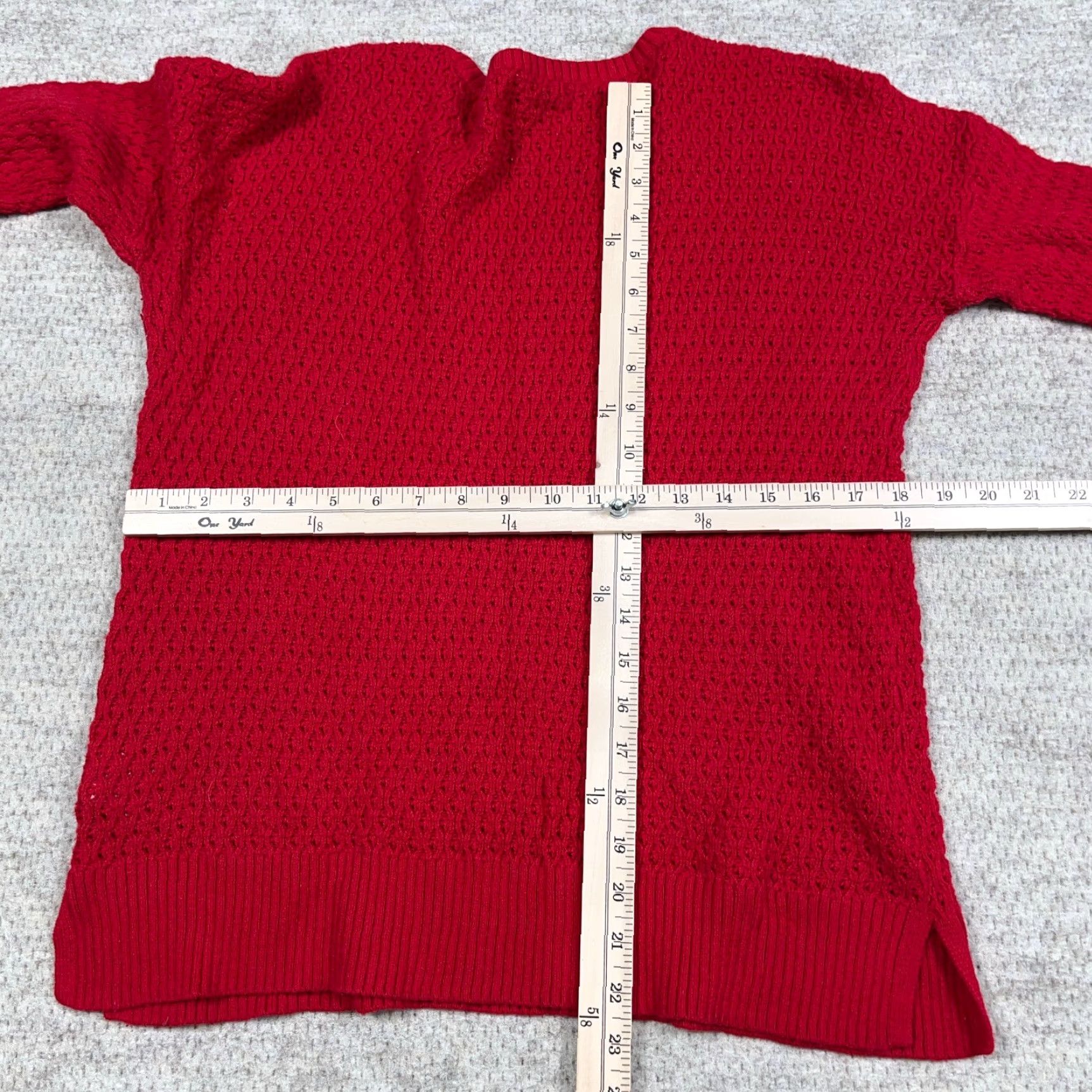 American Eagle Outfitters VINTAGE American Eagle Outfitters Sweater Women M Red V-Neck Cable-Knit Pullover Seasonal All Seasons, Lightweight, Classic, 00s Size M / US 6-8 / IT 42-44 - 6 Thumbnail