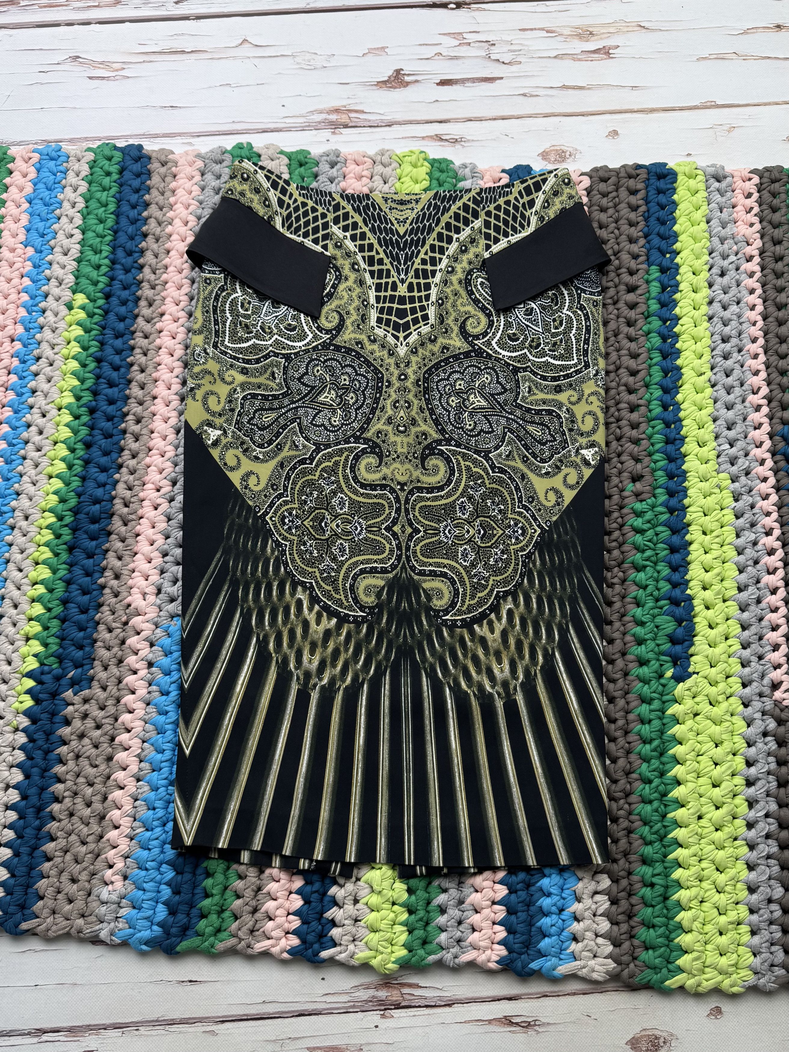 Etro Etro Printed Midi Skirt (V238)(D10) Size 28" / US 6 / IT 42 - 1 Thumbnail