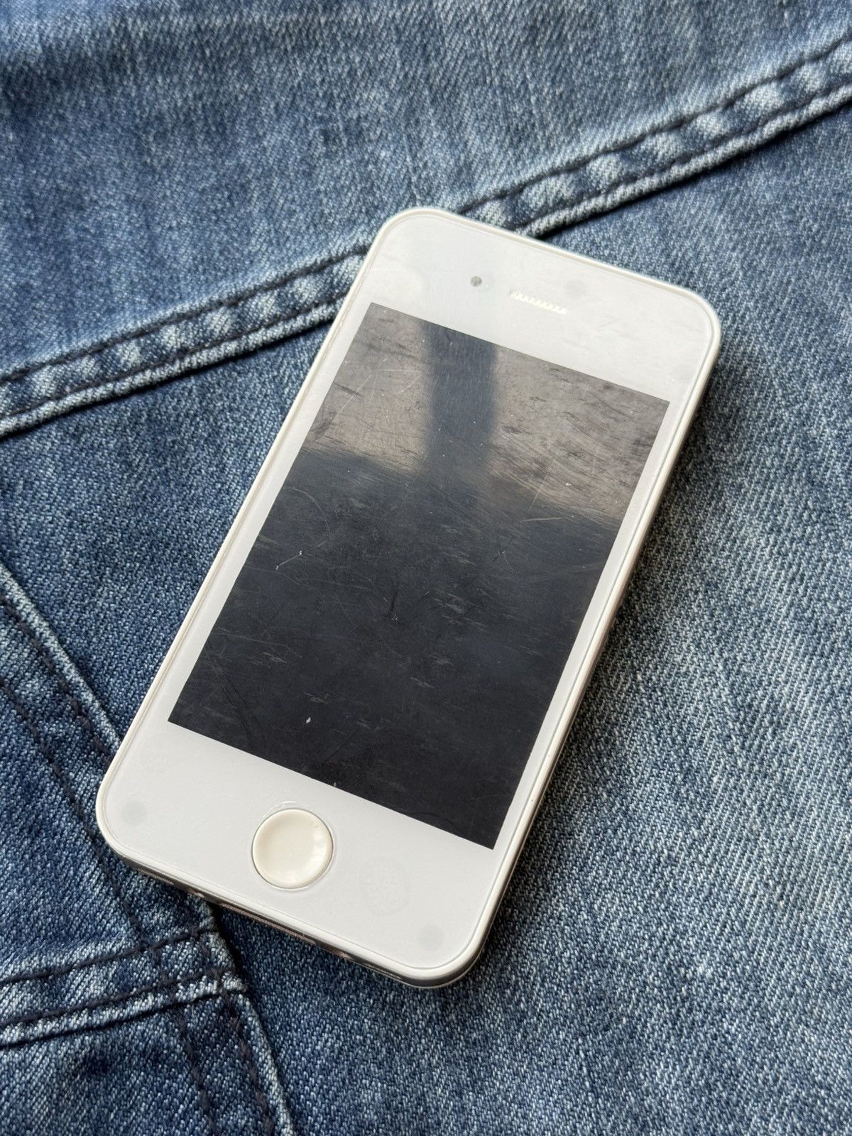 Vintage IPHONE CIGAR LIGHTER white 6s style, WORK! Humor Size ONE SIZE - 5 Thumbnail