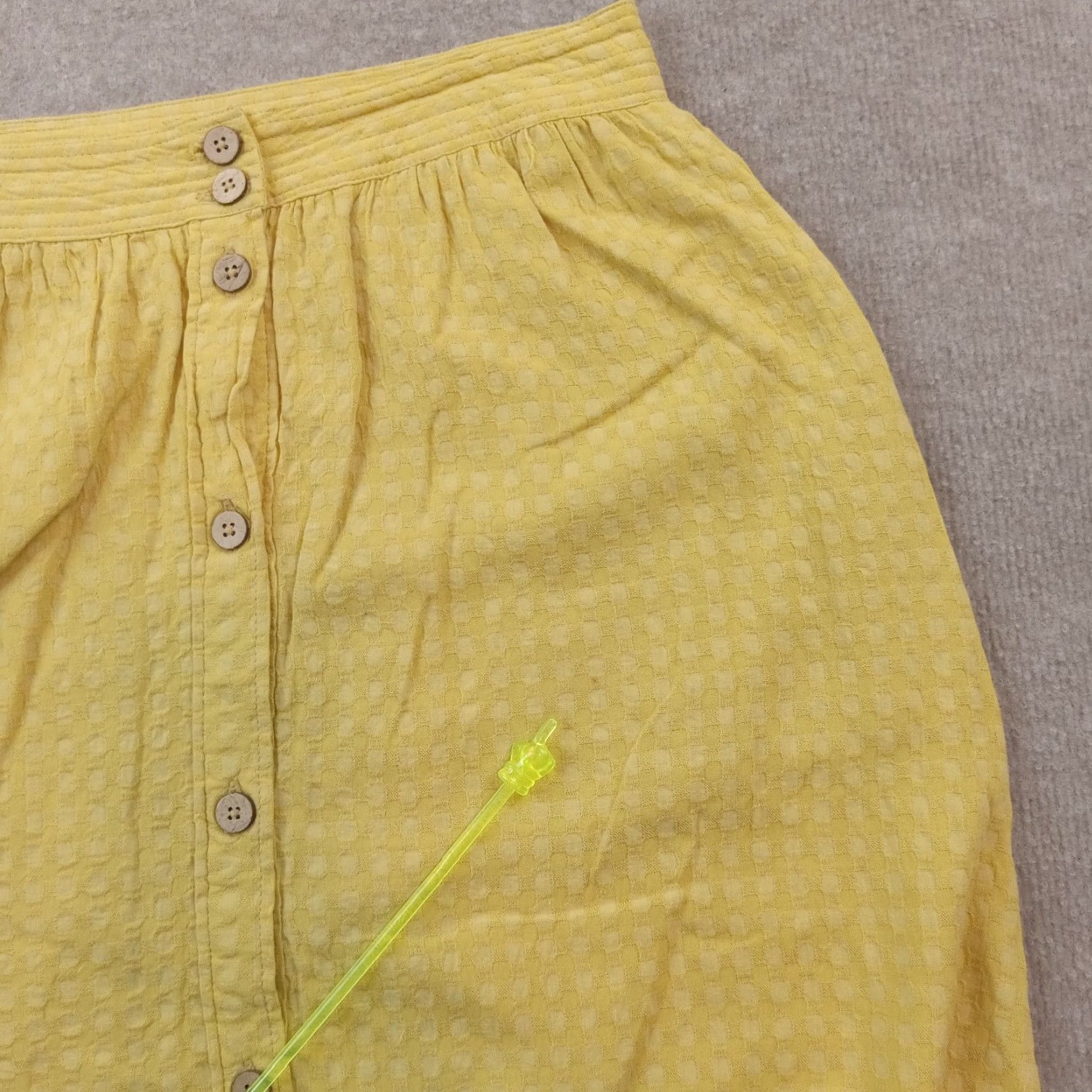 Vintage Alya Skirt Womens Small Yellow Knee Length Lined Buttons Casual Lightweight Z Size 28" / US 6 / IT 42 - 7 Thumbnail