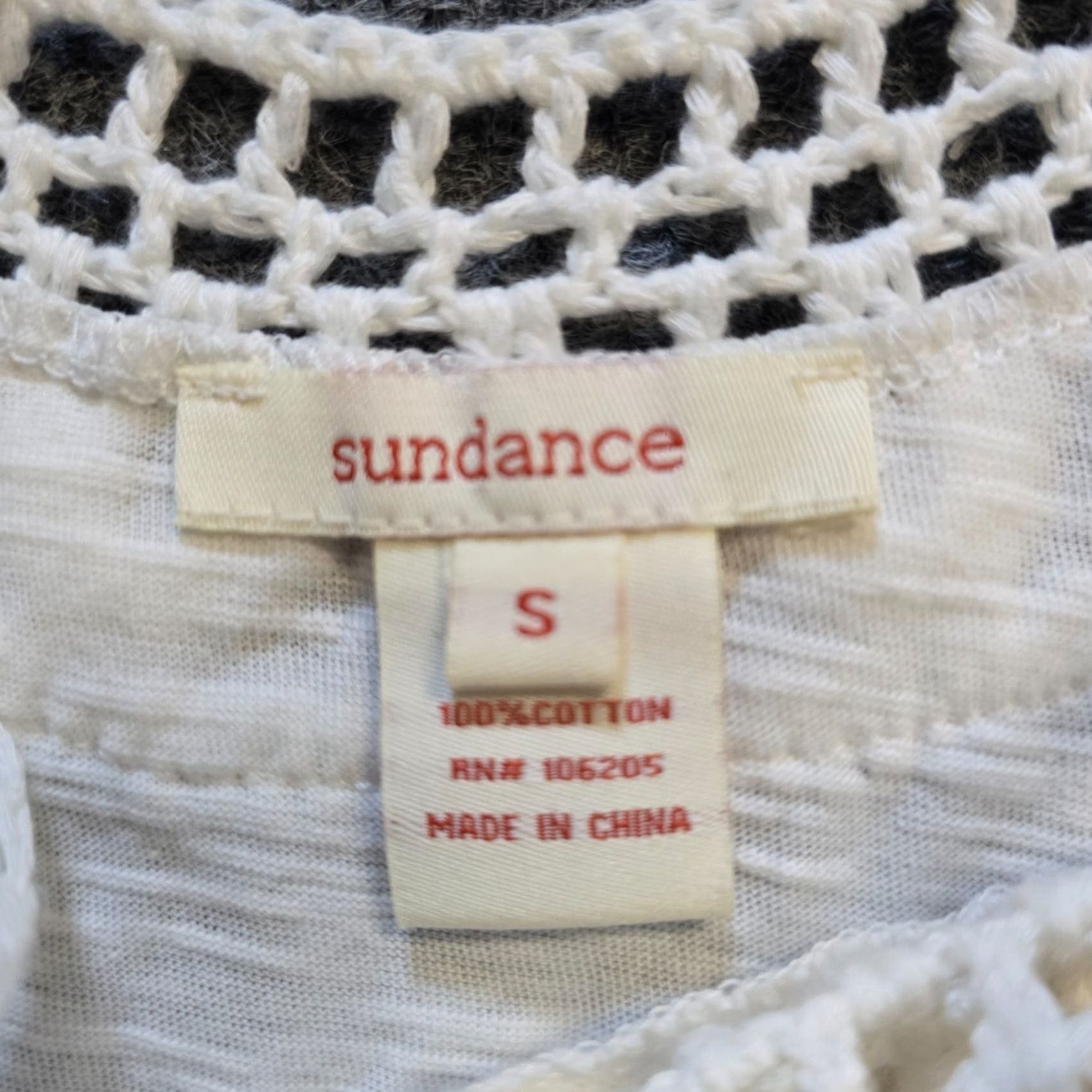 Vintage Sundance Top Womens Size S White Fringe Crochet Trim Slub Knit Capsule Boho Shirt Size S / US 4 / IT 40 - 4 Thumbnail