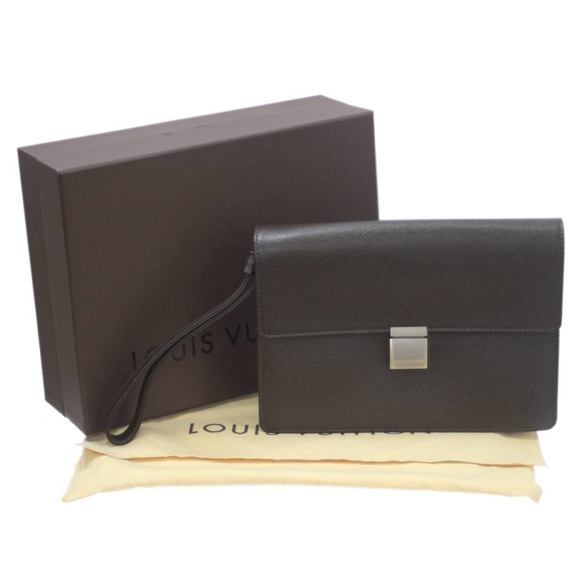 Louis Vuitton Selenga Second Bag Taiga Grisli M30788 CA1006