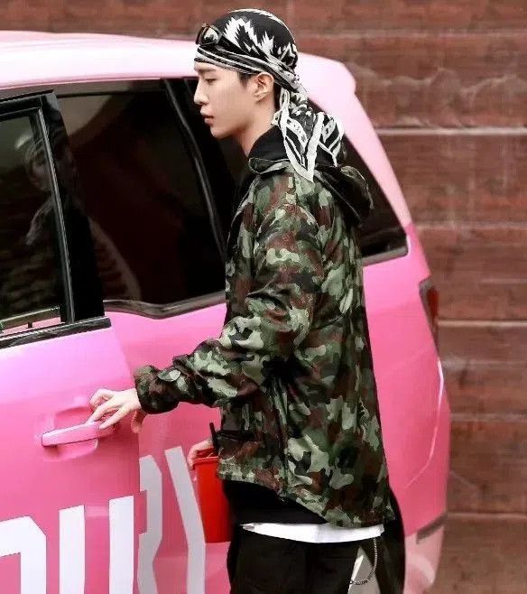 Louis Vuitton LV New Camouflage Monogram Unisex Jacket. Size US M / EU 48-50 / 2 - 4 Thumbnail