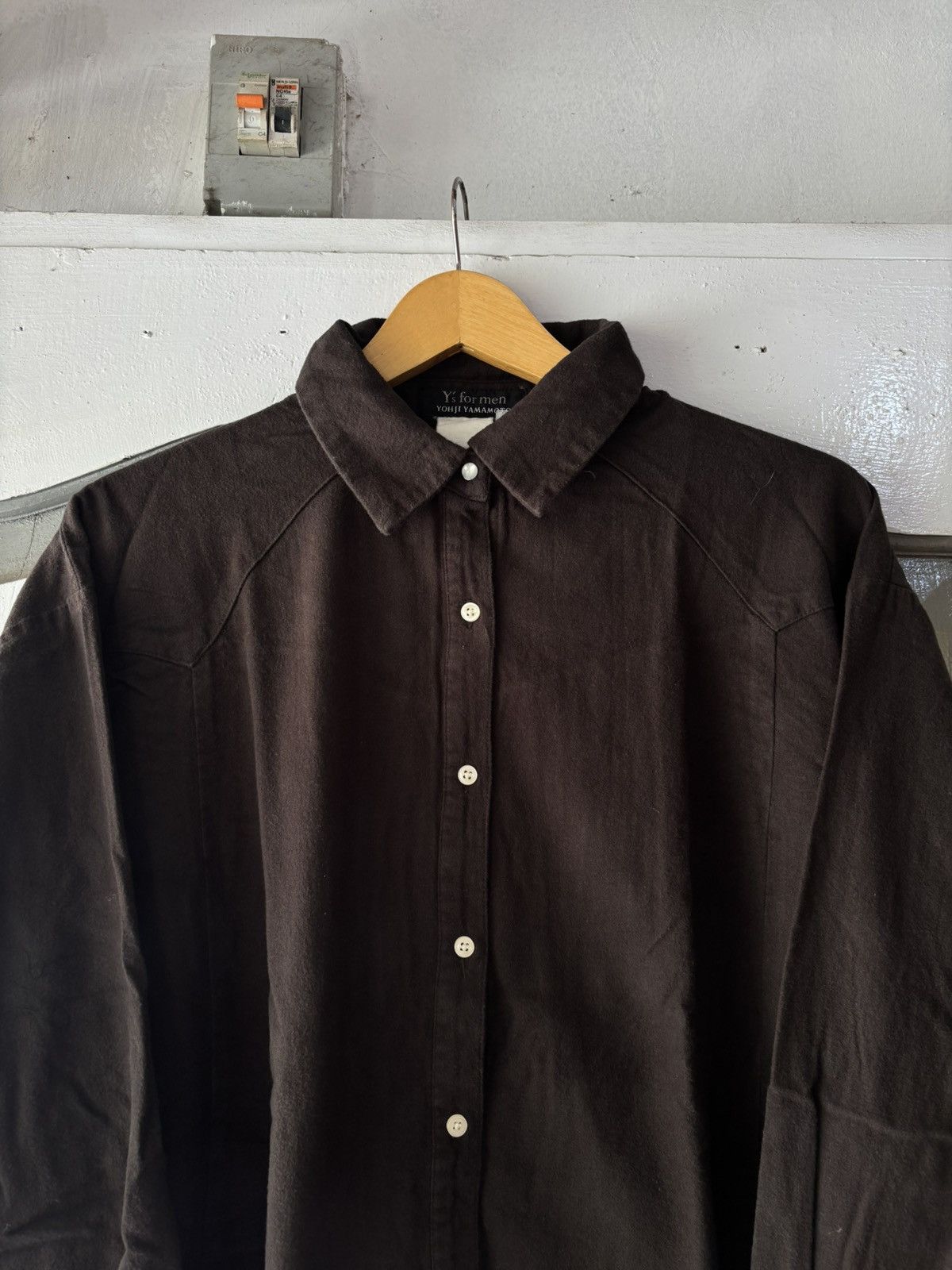 Yohji Yamamoto Vintage Yohji Yamamoto Y’s For Men brown Shirts Size US L / EU 52-54 / 3 - 3 Thumbnail