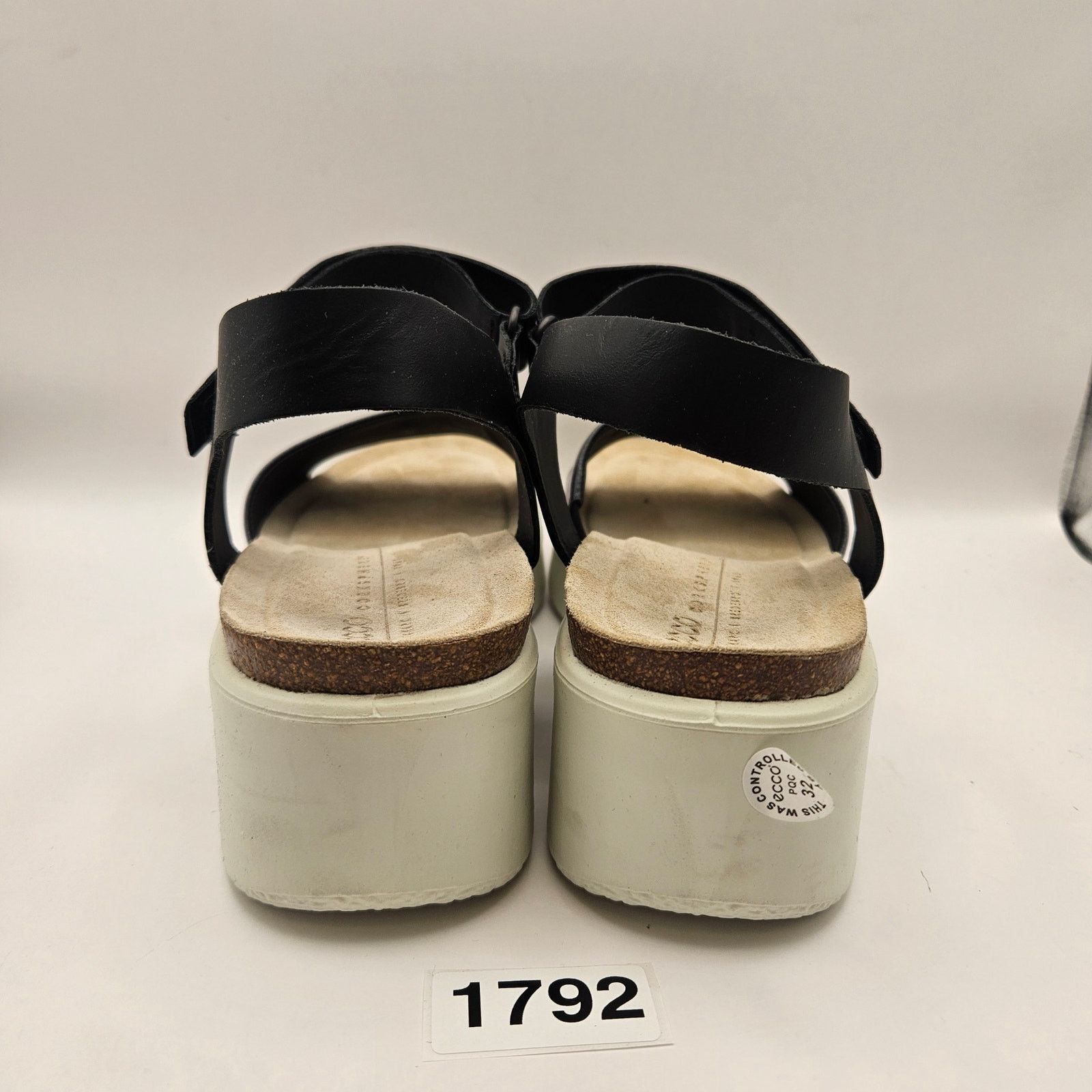 Ecco ECCO WOMEN'S 41 FLOWT WEDGE LEATHER CORK HEELED SANDAL BLACK Size US 10.5 / IT 40.5 - 3 Thumbnail