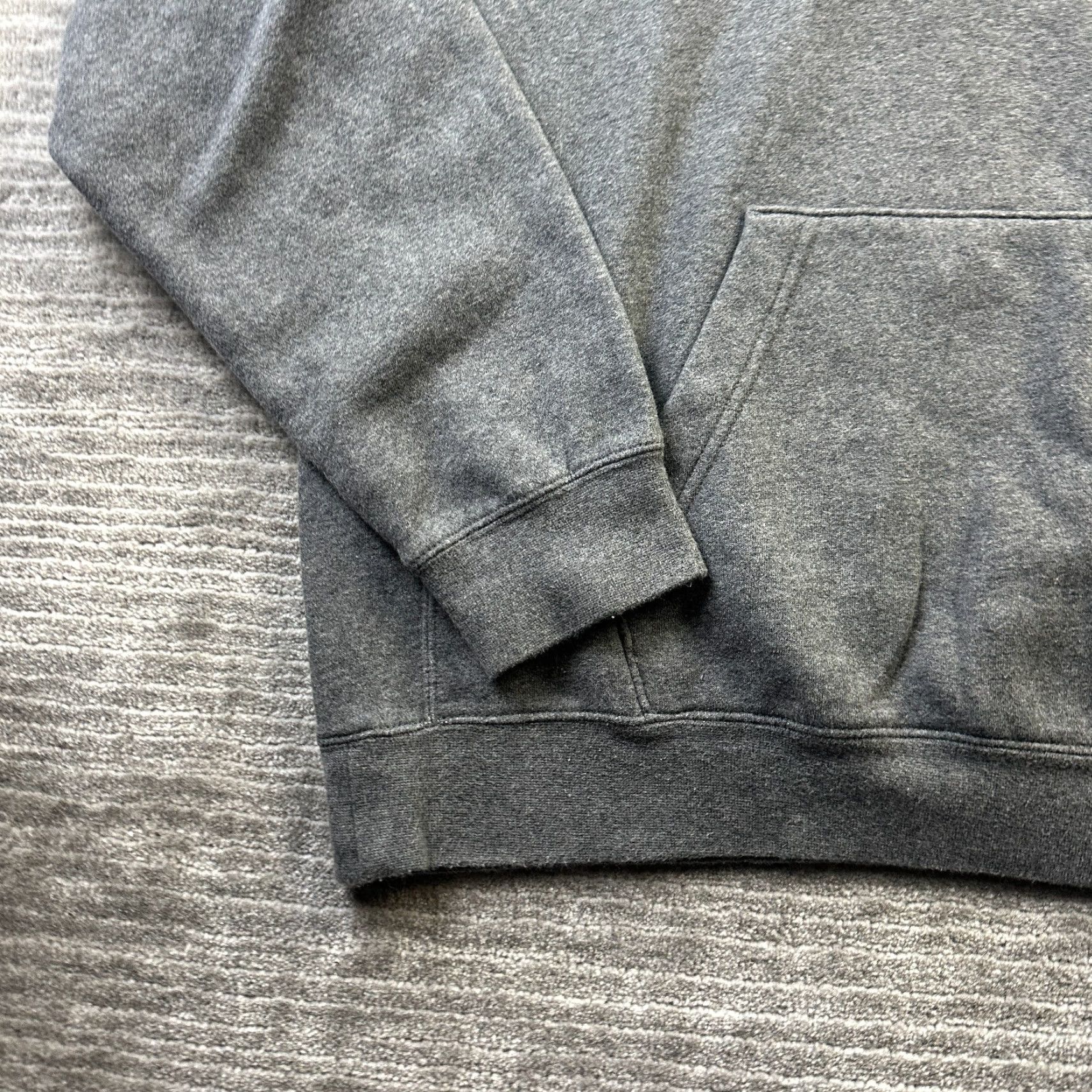 Nike Nike Mens Large Gray Hoodie Hooded Sweatshirt Pullover Club Fleece Size US L / EU 52-54 / 3 - 6 Thumbnail