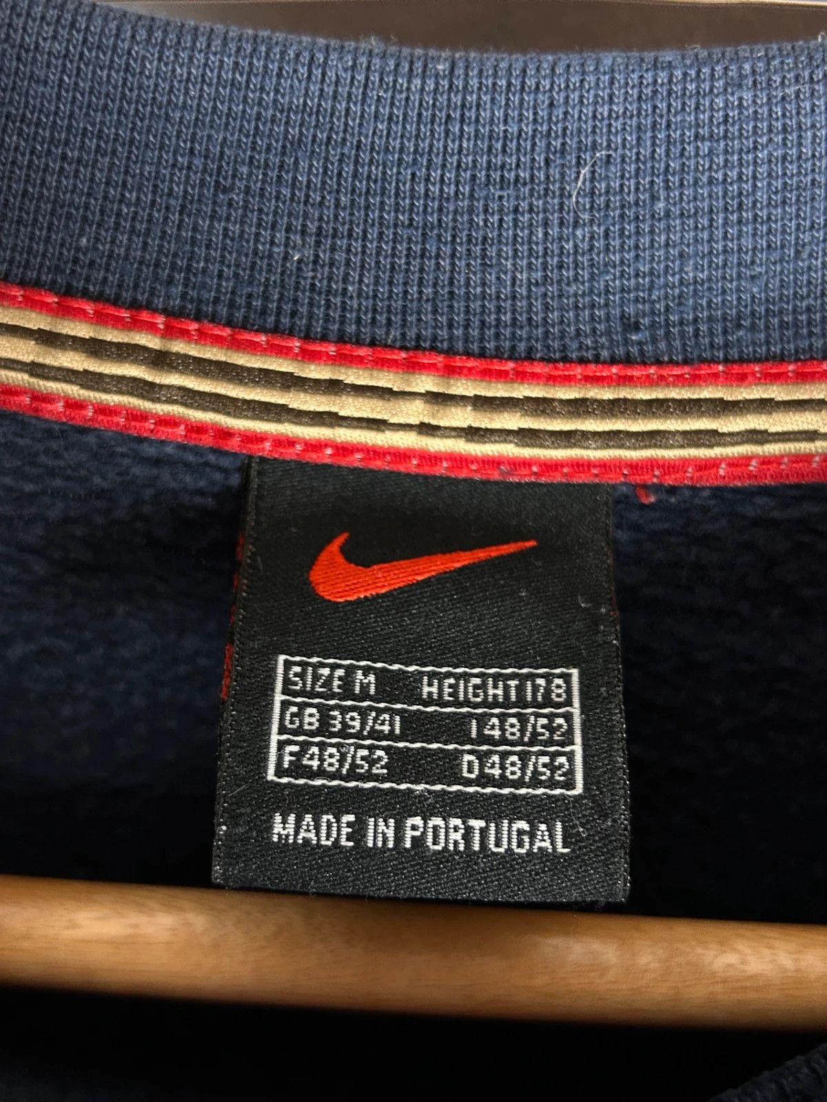 Nike × Vintage Nike crewneck navy big logo haft spellout vintage 90s Size US M / EU 48-50 / 2 - 3 Thumbnail