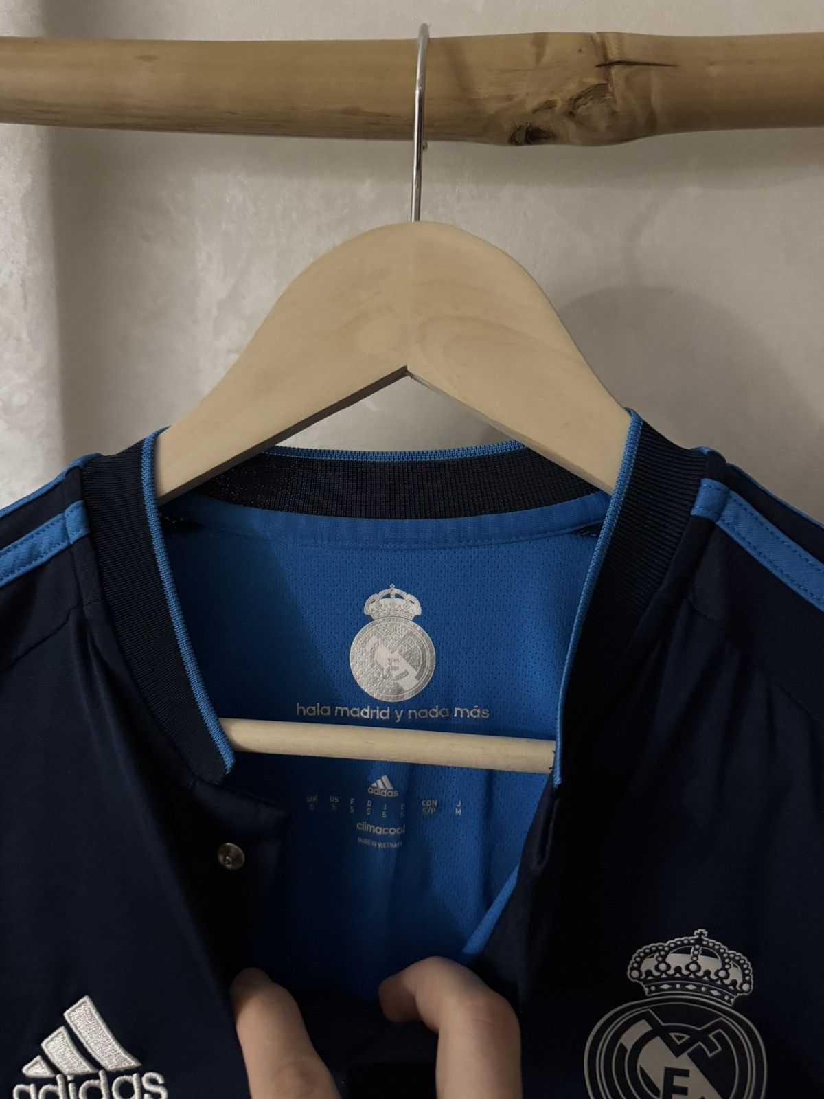 Adidas Adidas Real Madrid 2015 Gareth Bale 11 Third Jersey Size US S / EU 44-46 / 1 - 8 Thumbnail