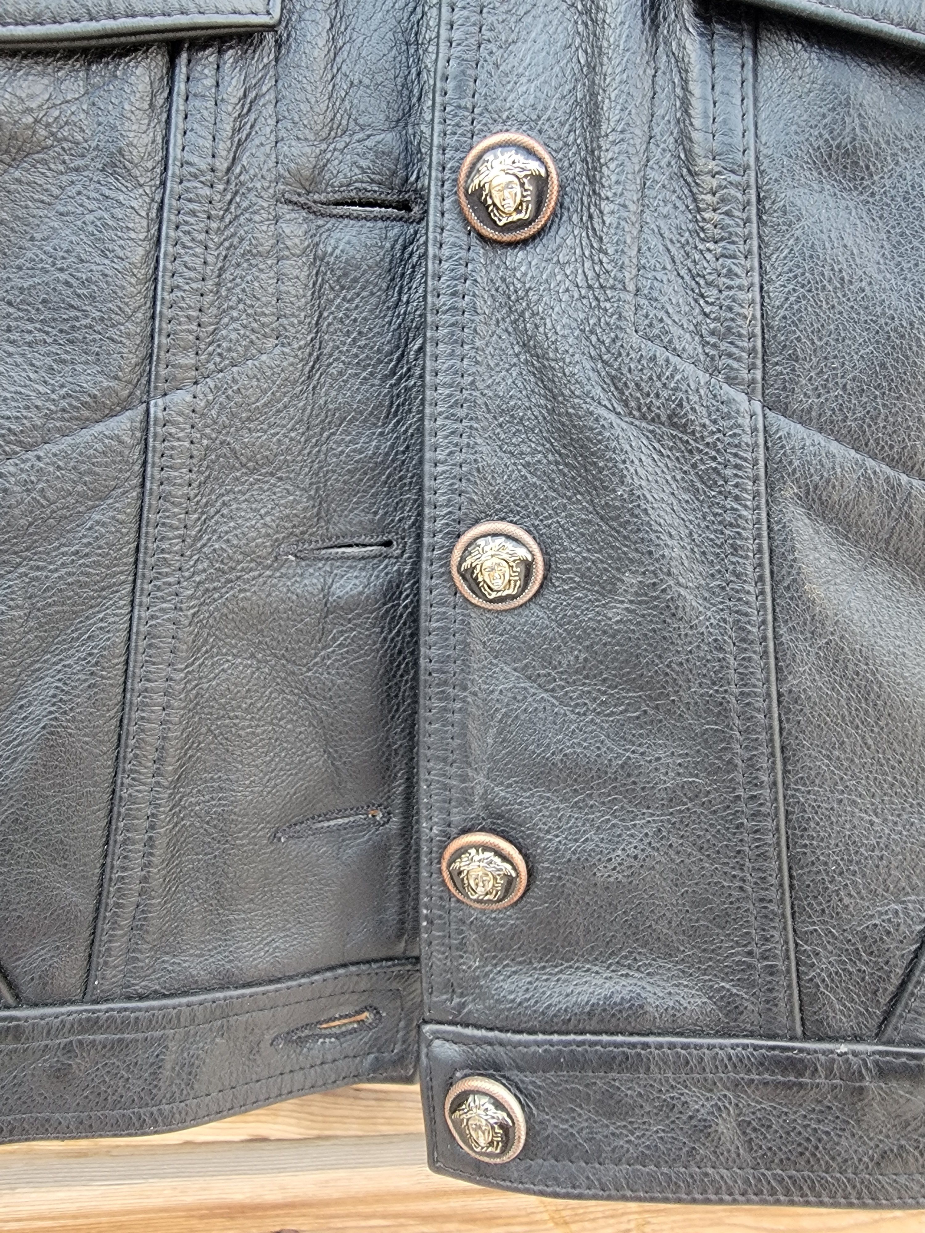 Versace Versace Jeans Couture 90s Leather Trucker Jacket Sz Sm Size S / US 4 / IT 40 - 4 Thumbnail