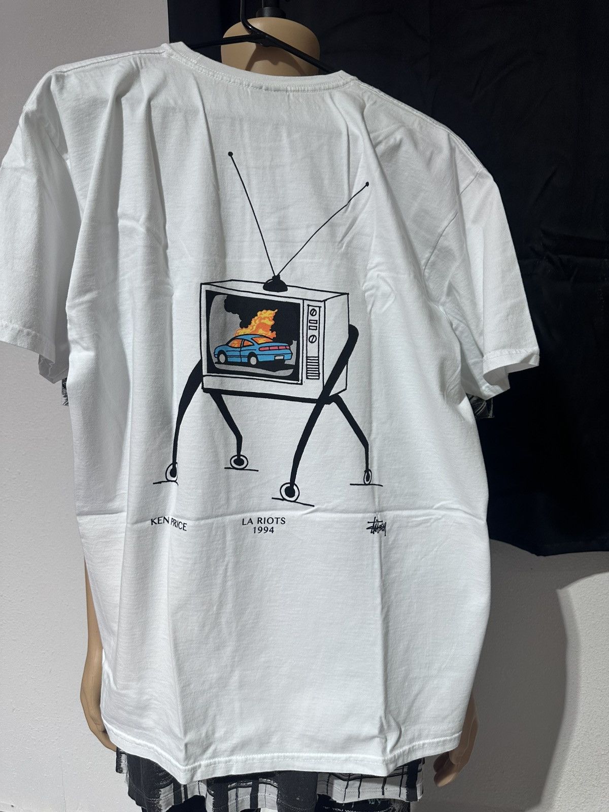 Stussy Stussy X Ken Price 1994 Los Angeles Riots tee Size US L / EU 52-54 / 3 - 2 Thumbnail