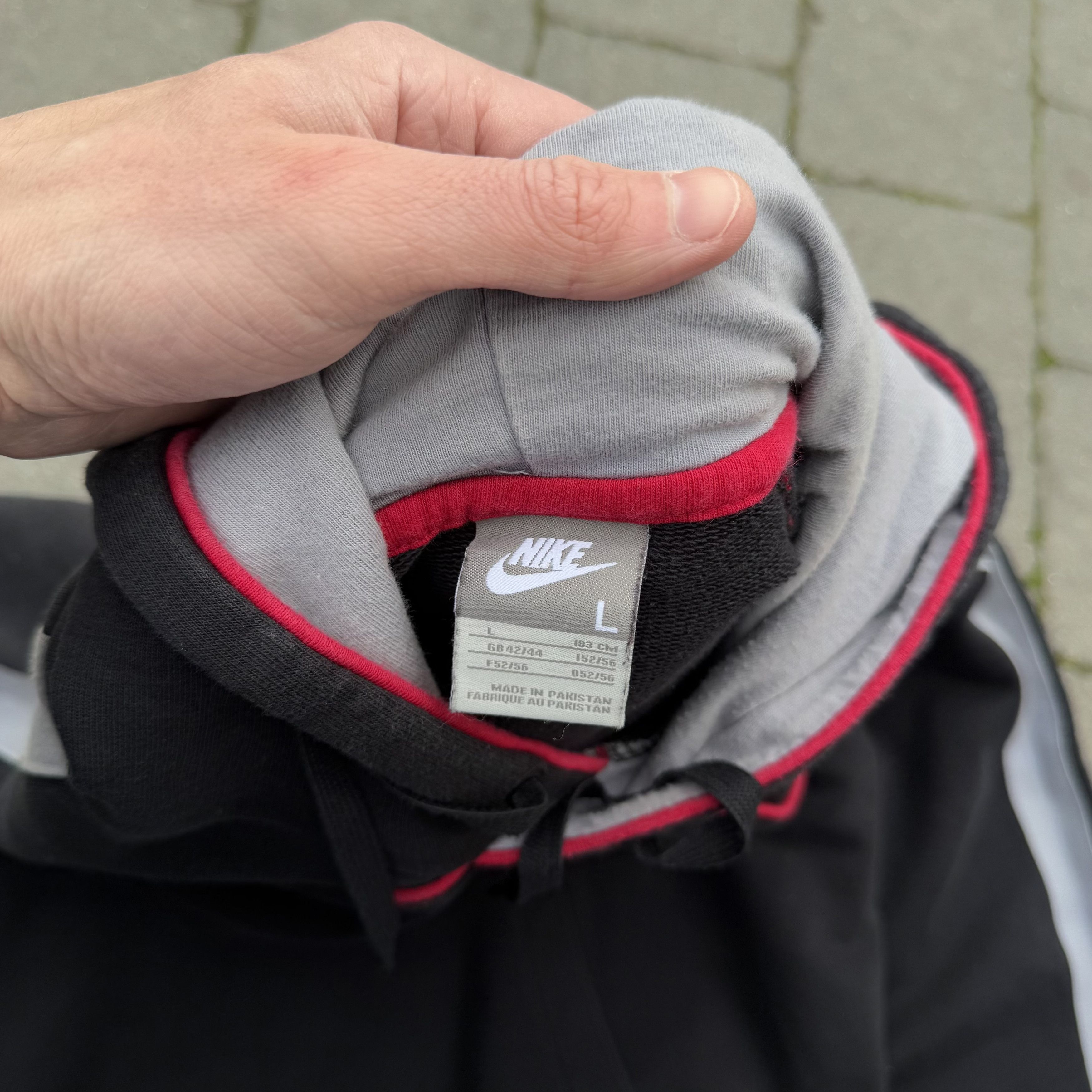 Nike Nike Vintage Hoodie Big Logo Japanese Y2K Avant Garde Hype Size US L / EU 52-54 / 3 - 4 Thumbnail