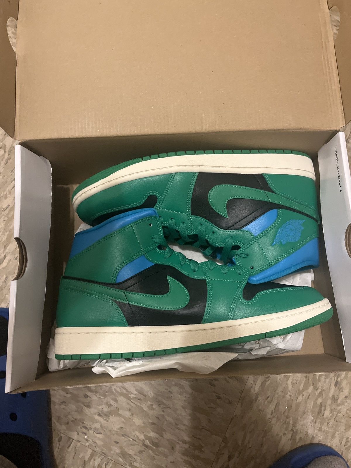 Nike lucky green jordan 1 Size US 11 / IT 41 - 1 Thumbnail
