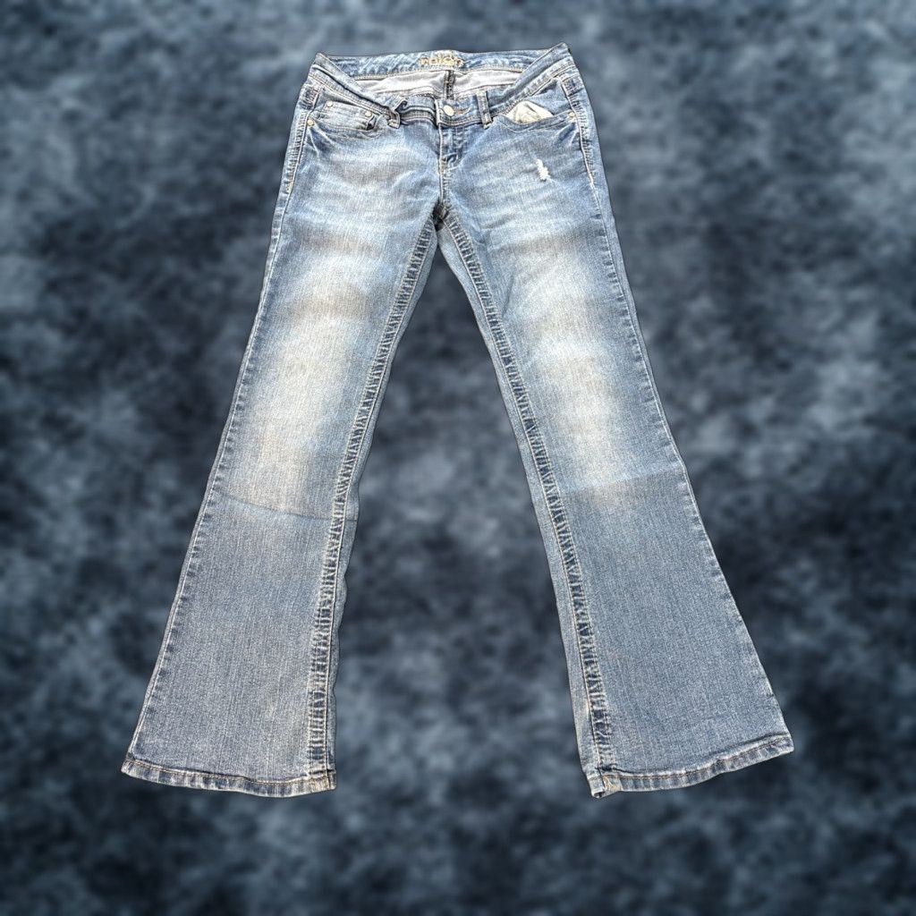 Vintage VINTAGE Reign Jeans Womens 30x28 Low Rise Light Wash Boho Stitched Y2K Jeans Women 30 Bootcut Blues 90s Bohemian Mens Womens Girls Size 30" / US 8 / IT 44 - 1 Thumbnail