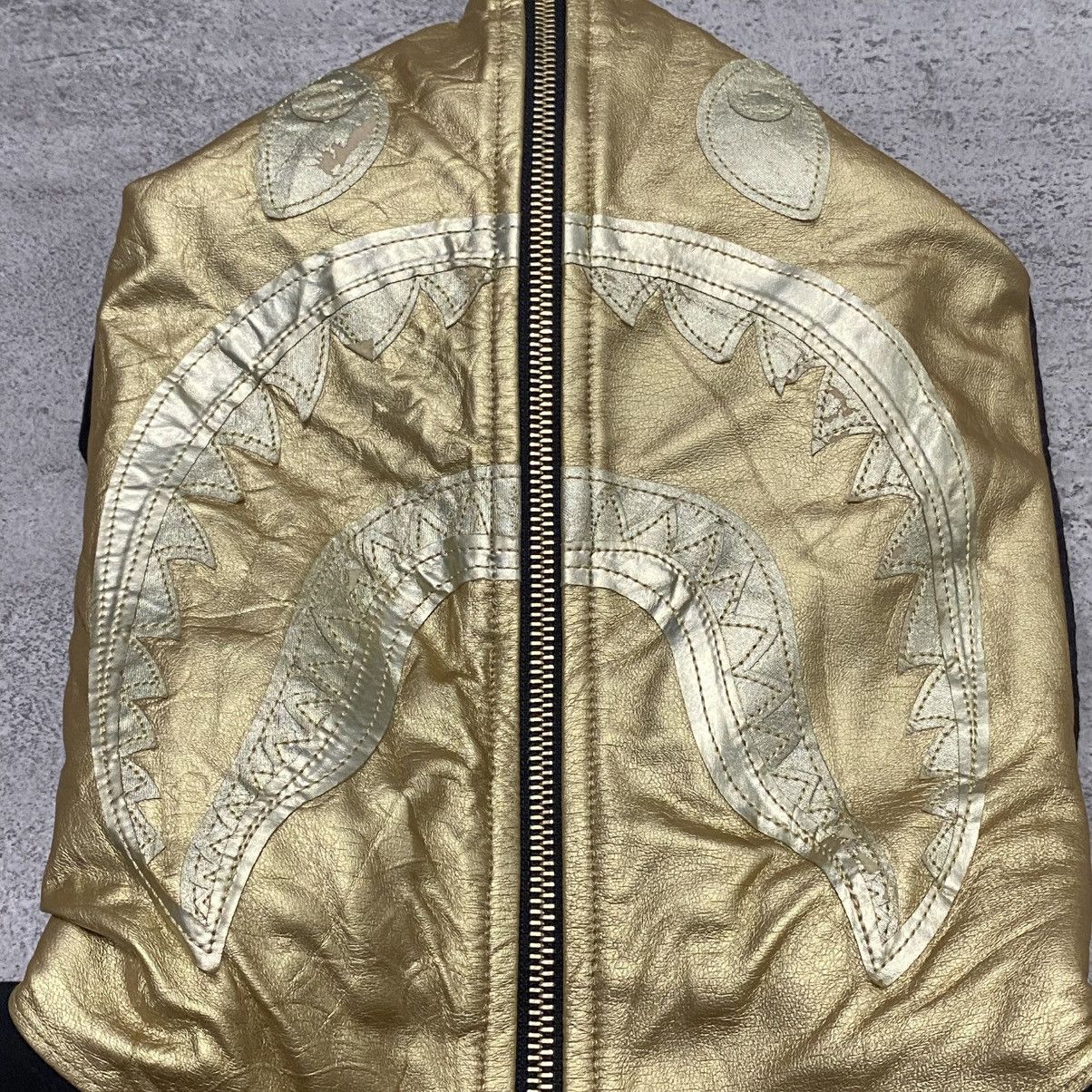 Bape Bape Shark Black Gold Fullzip Hoodie Size US M / EU 48-50 / 2 - 2 Thumbnail