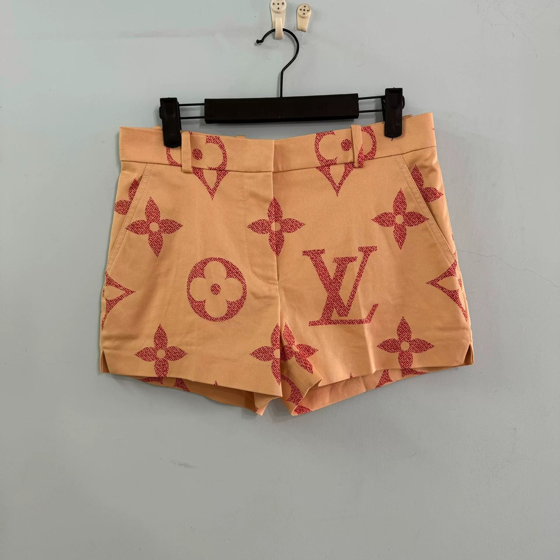 Louis Vuitton Louis Vuitton Orange Monogram Print Shorts Size 36" / US 14 / IT 50 - 1 Thumbnail