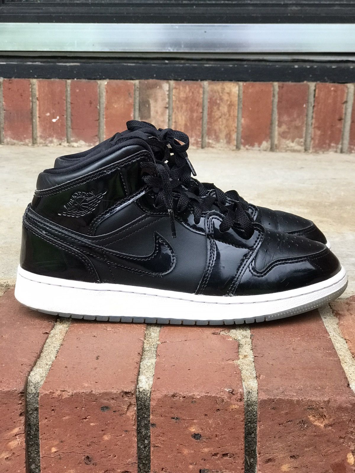 Jordan Brand × Nike Jordan 1 Mid SE Space Jam | Grailed