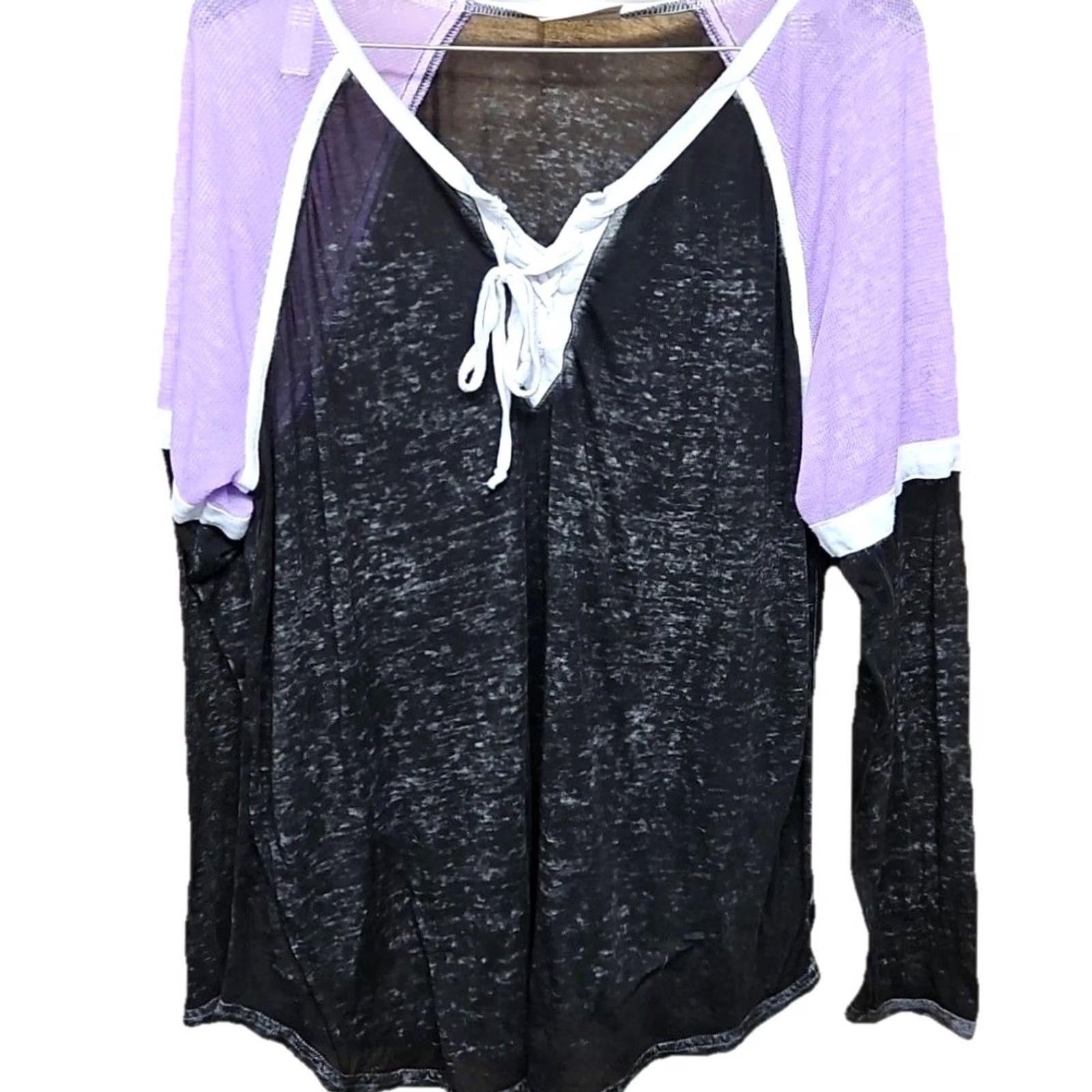 Vintage Bobbie Brooks Women's 2X Black Purple Sheer Lace Up Raglan Top Long Sleeve Size XXL / US 16-18 / IT 52-54 - 2 Thumbnail