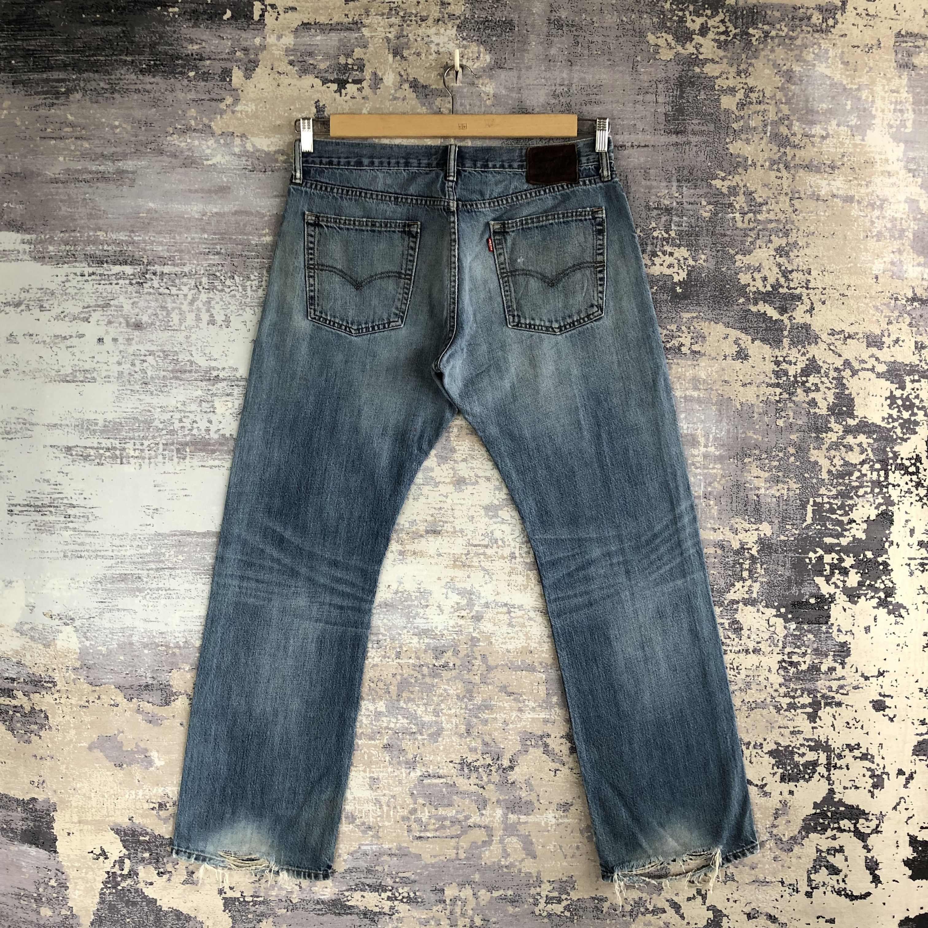 Levi's Vintage Y2k Levis Distressed Jeans Levi's Stone Wash Denim Size US 34 / EU 50 - 2 Thumbnail