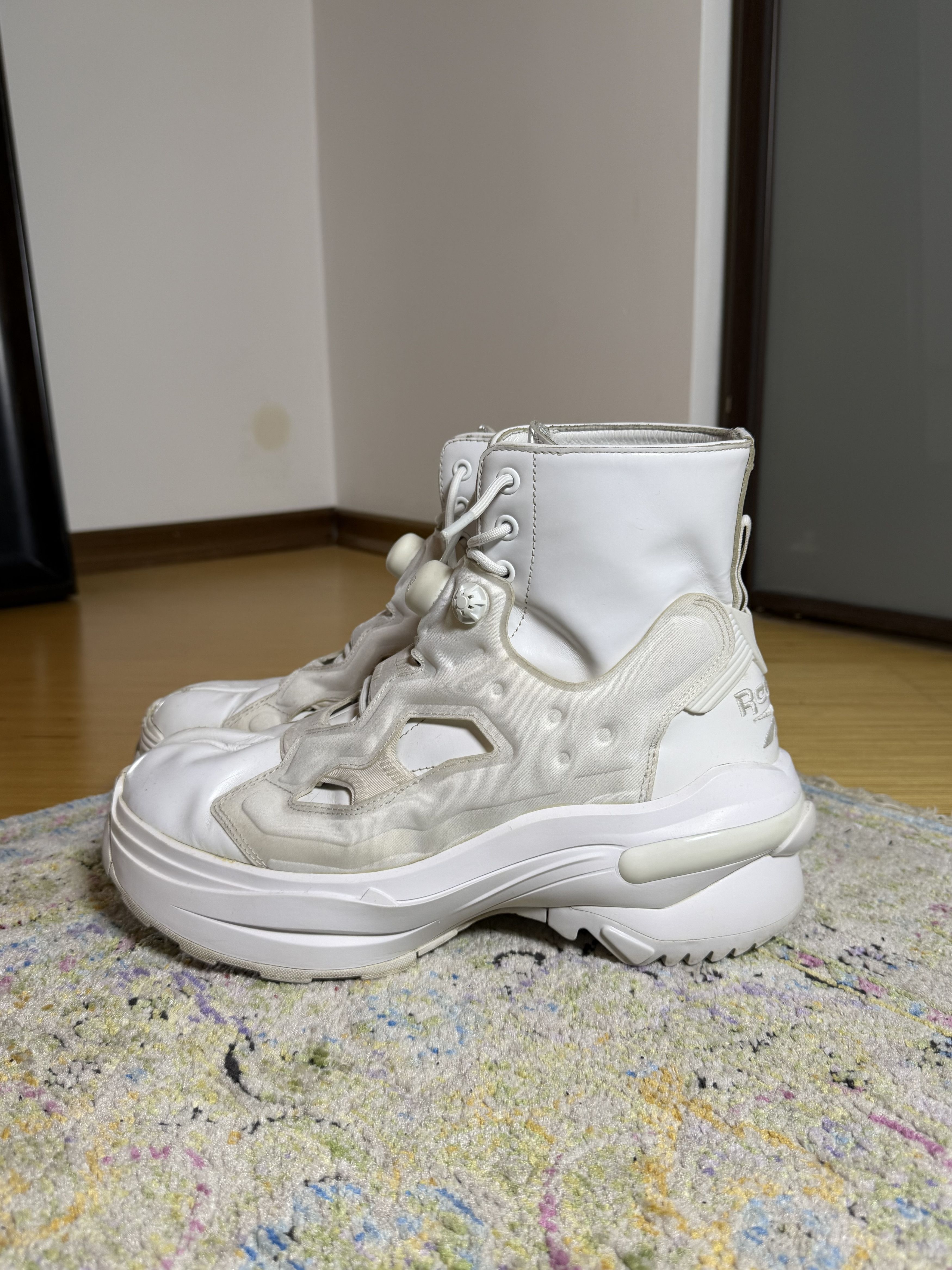 Maison Margiela × Reebok Maison Margiela x Reebok Instapump Fury Tabi Pump Sneakers Size US 10.5 / EU 43-44 - 1 Thumbnail