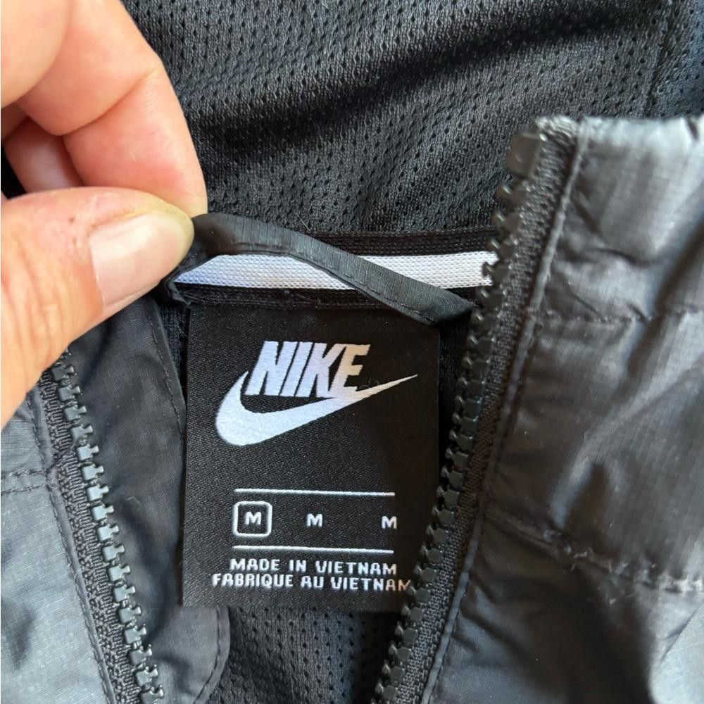 Nike Nike Kids Boy's Sportswear Windrunner Size US XXS / EU 40 - 3 Thumbnail